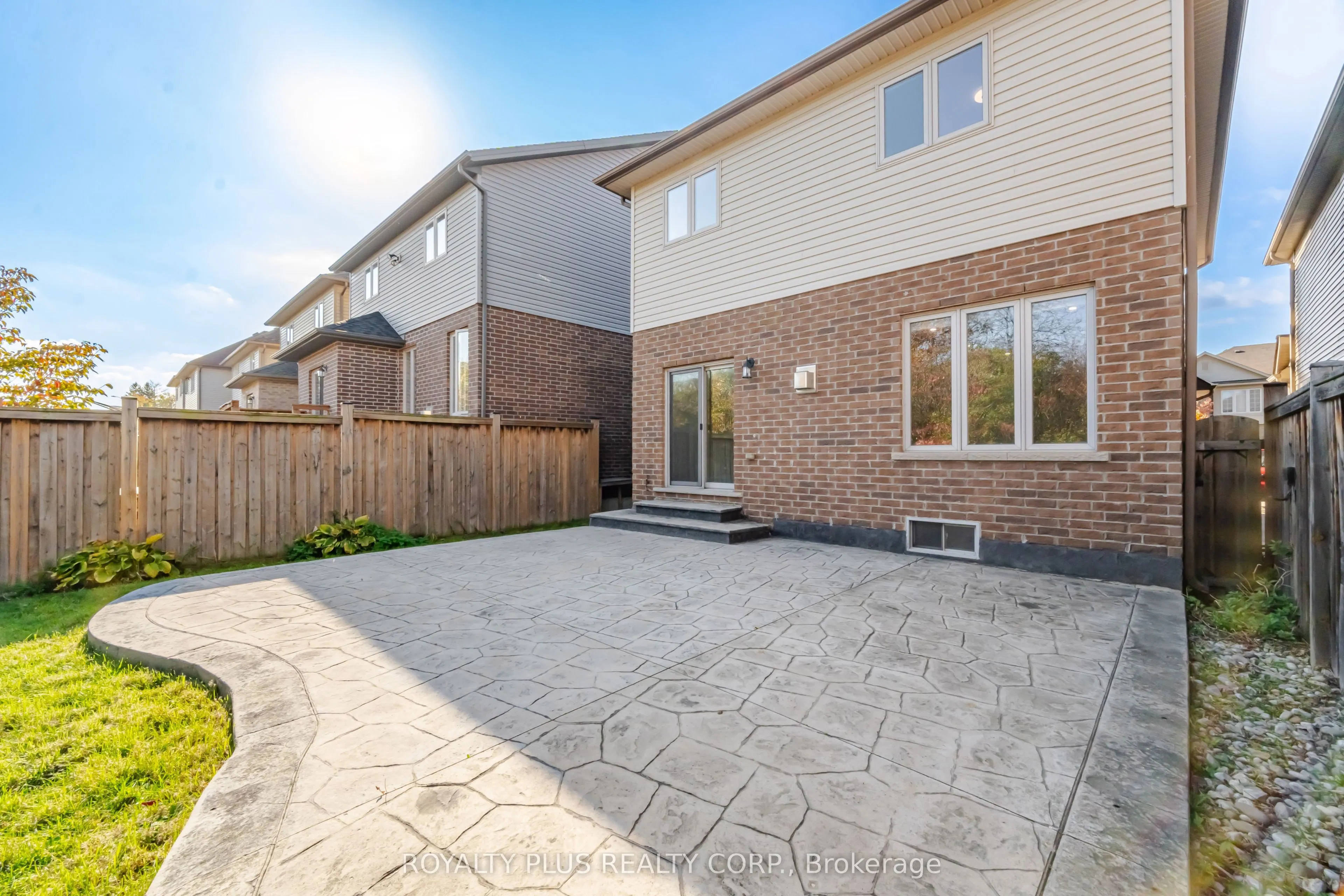 116 Echovalley Drive