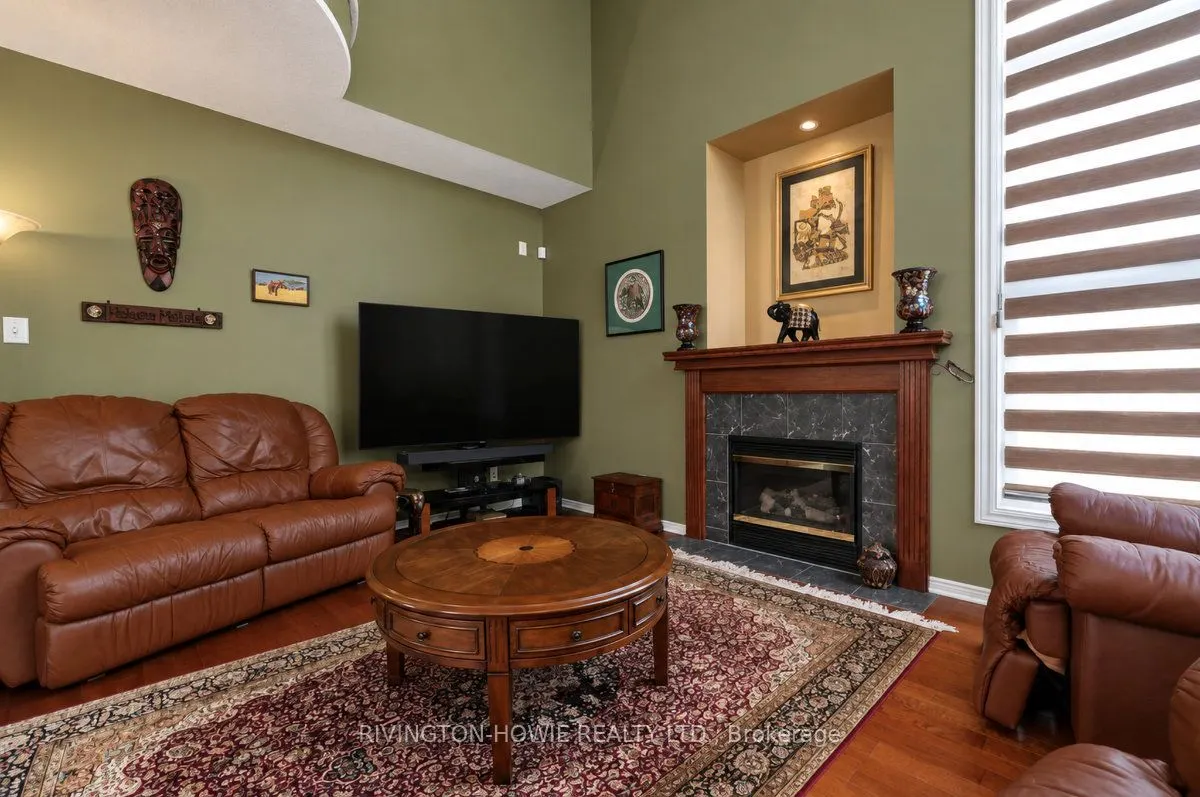 82 Upminster Way