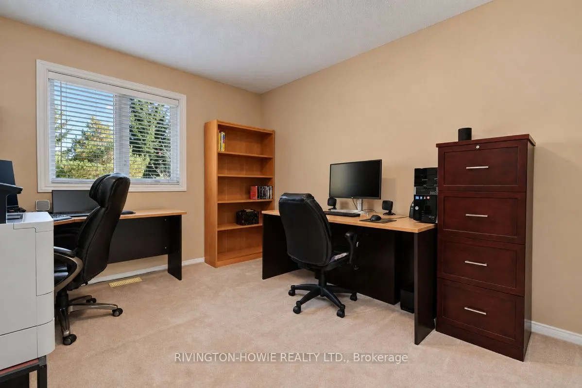 82 Upminster Way
