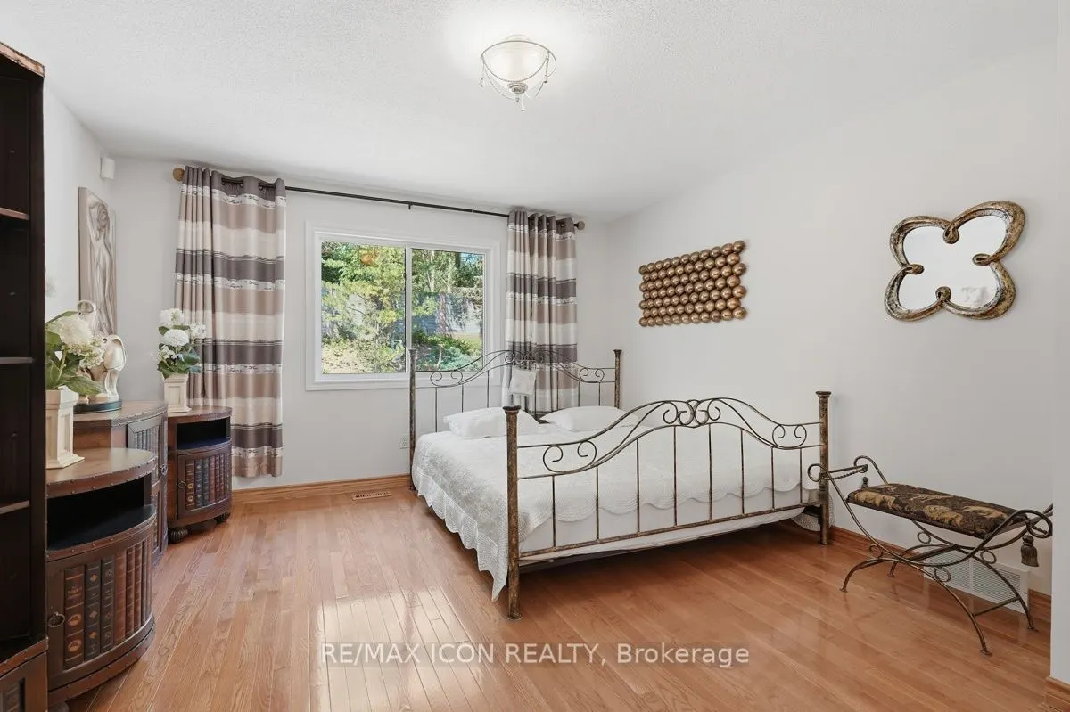 632 Thornwood Drive