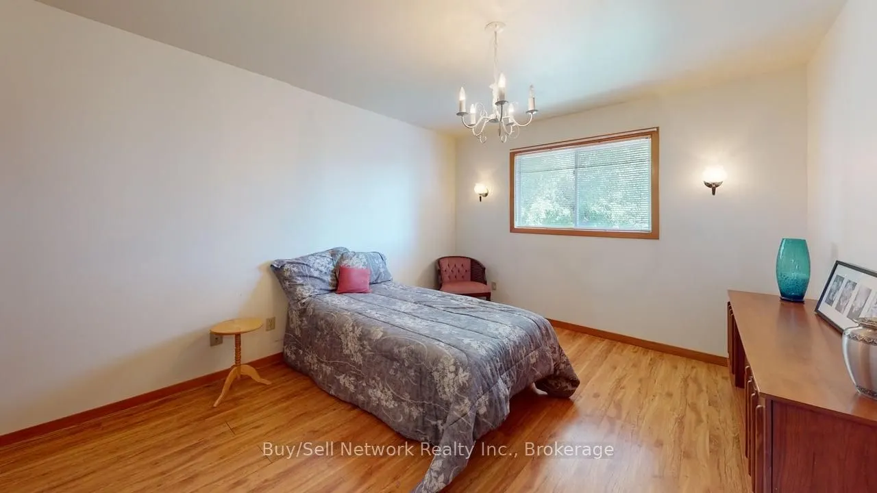 2565 Marsdale Drive