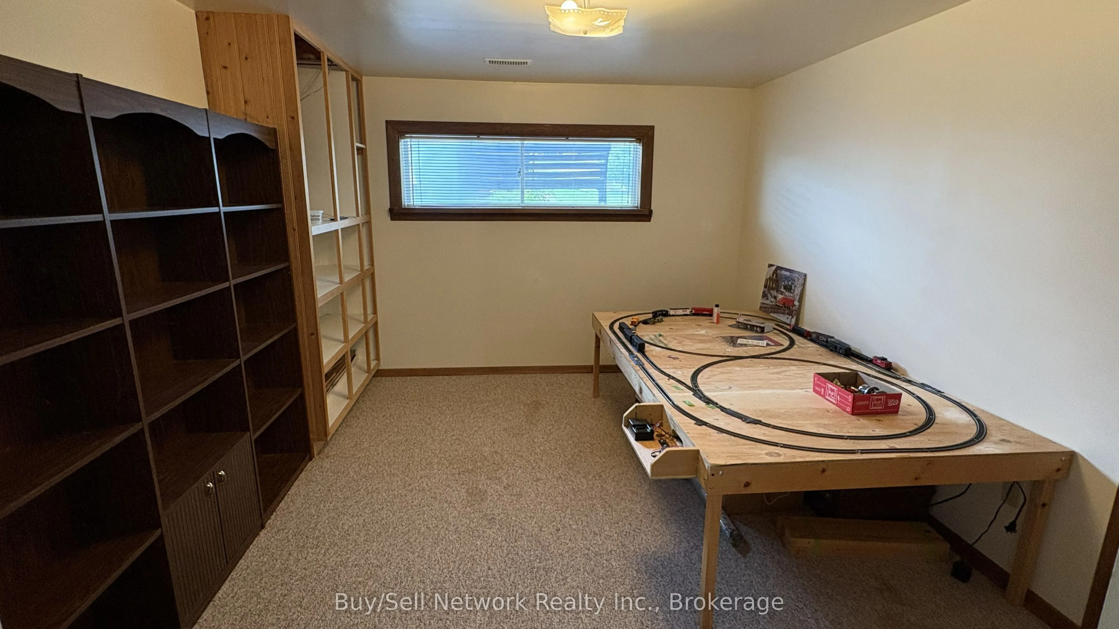 2565 Marsdale Drive
