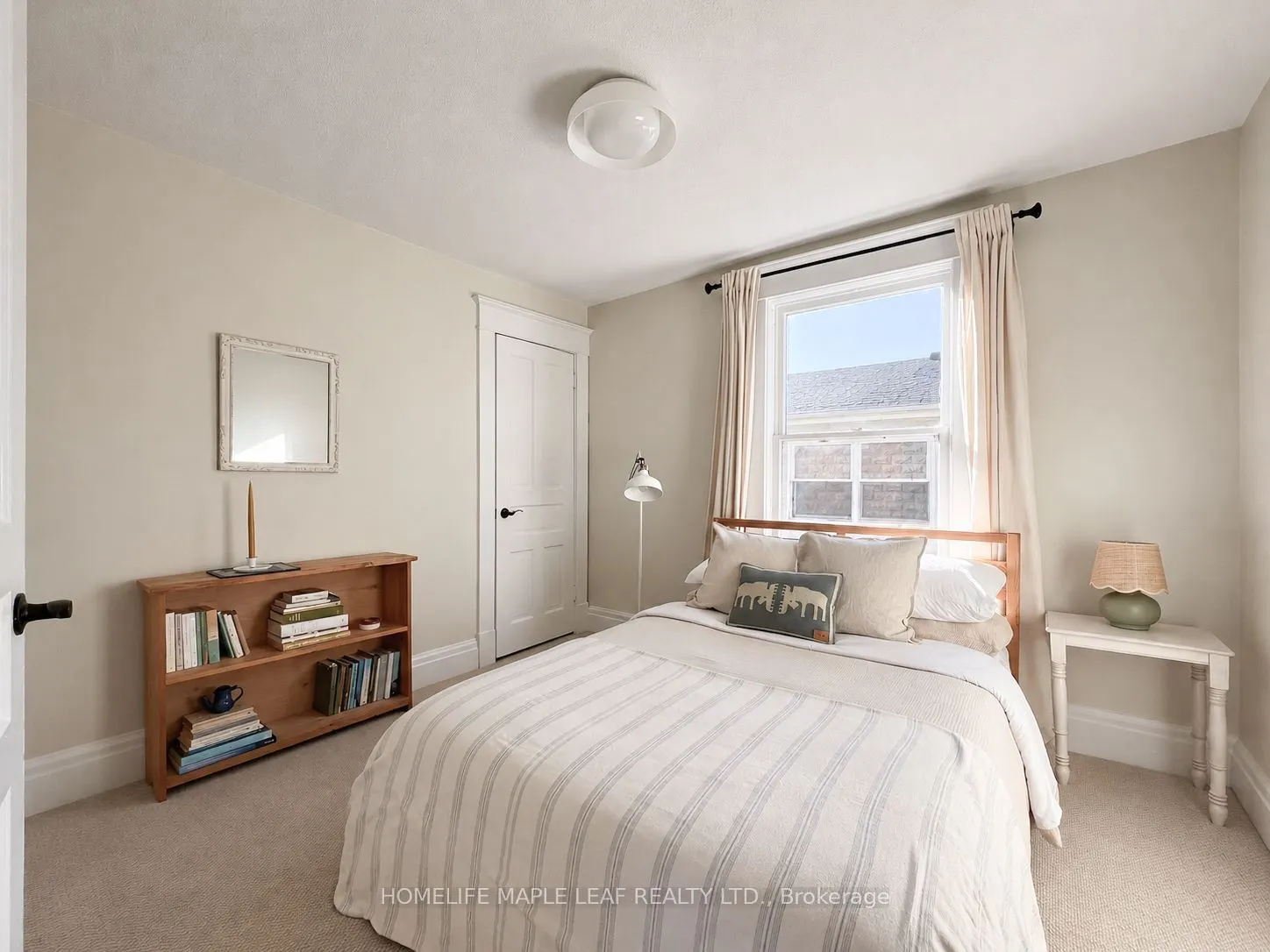 136 Forest Road