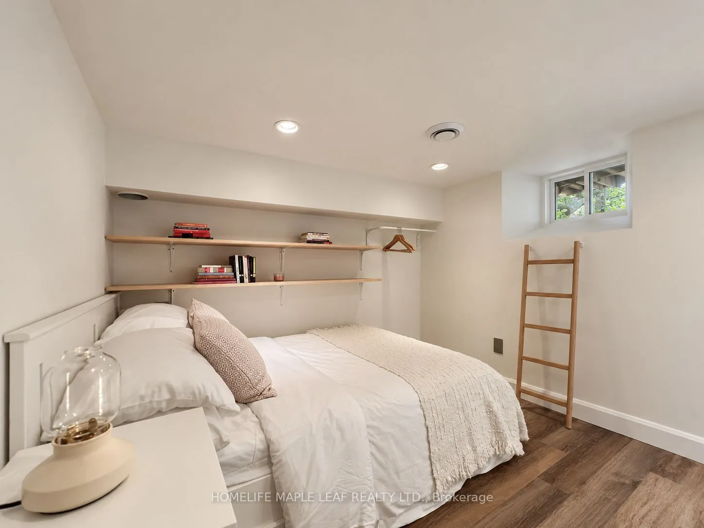136 Forest Road