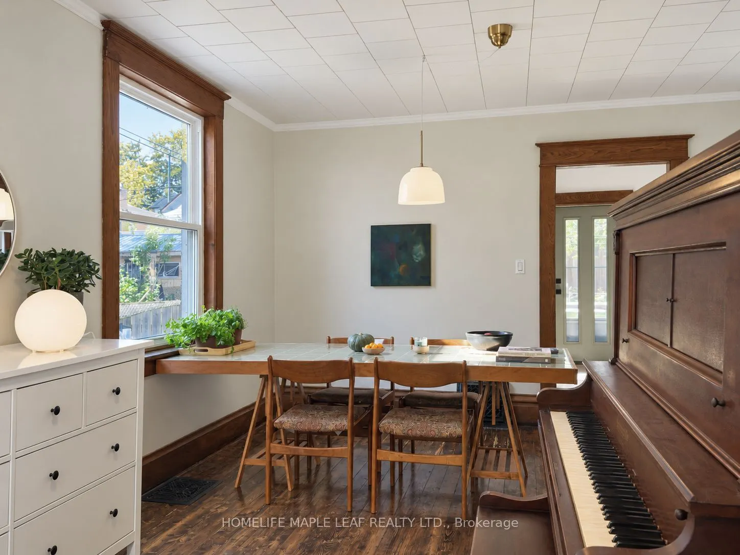 136 Forest Road