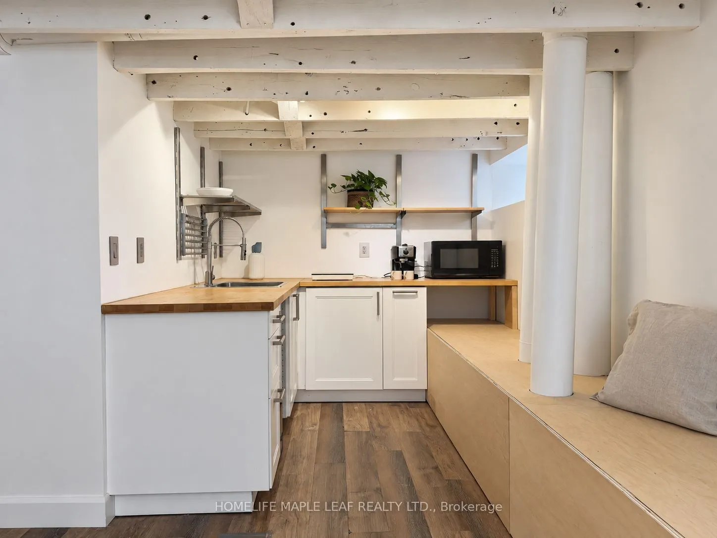 136 Forest Road