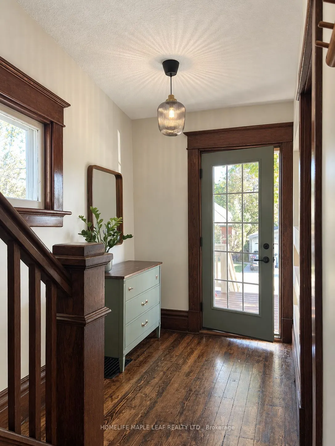 136 Forest Road