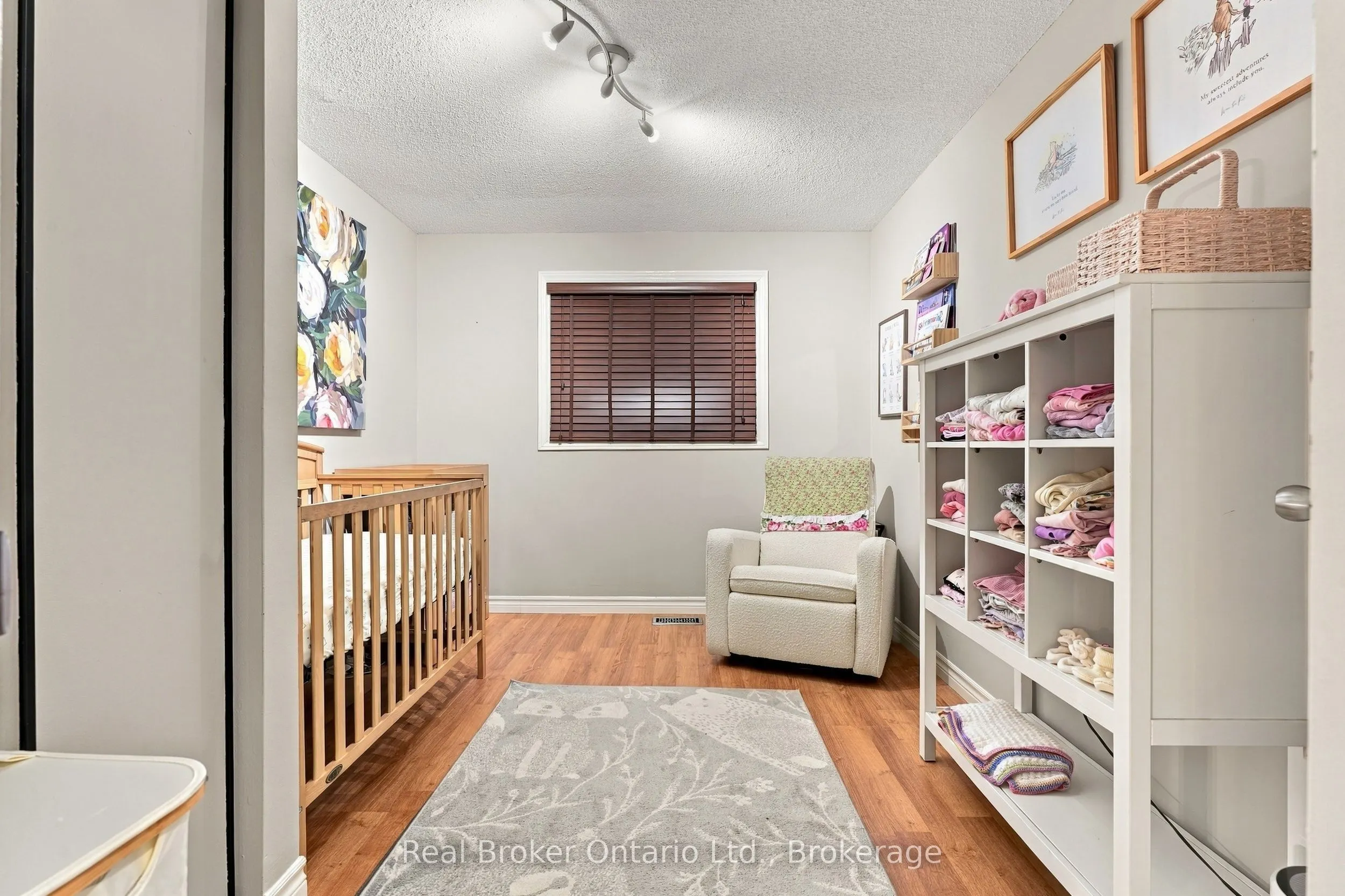 427A Dayna Crescent