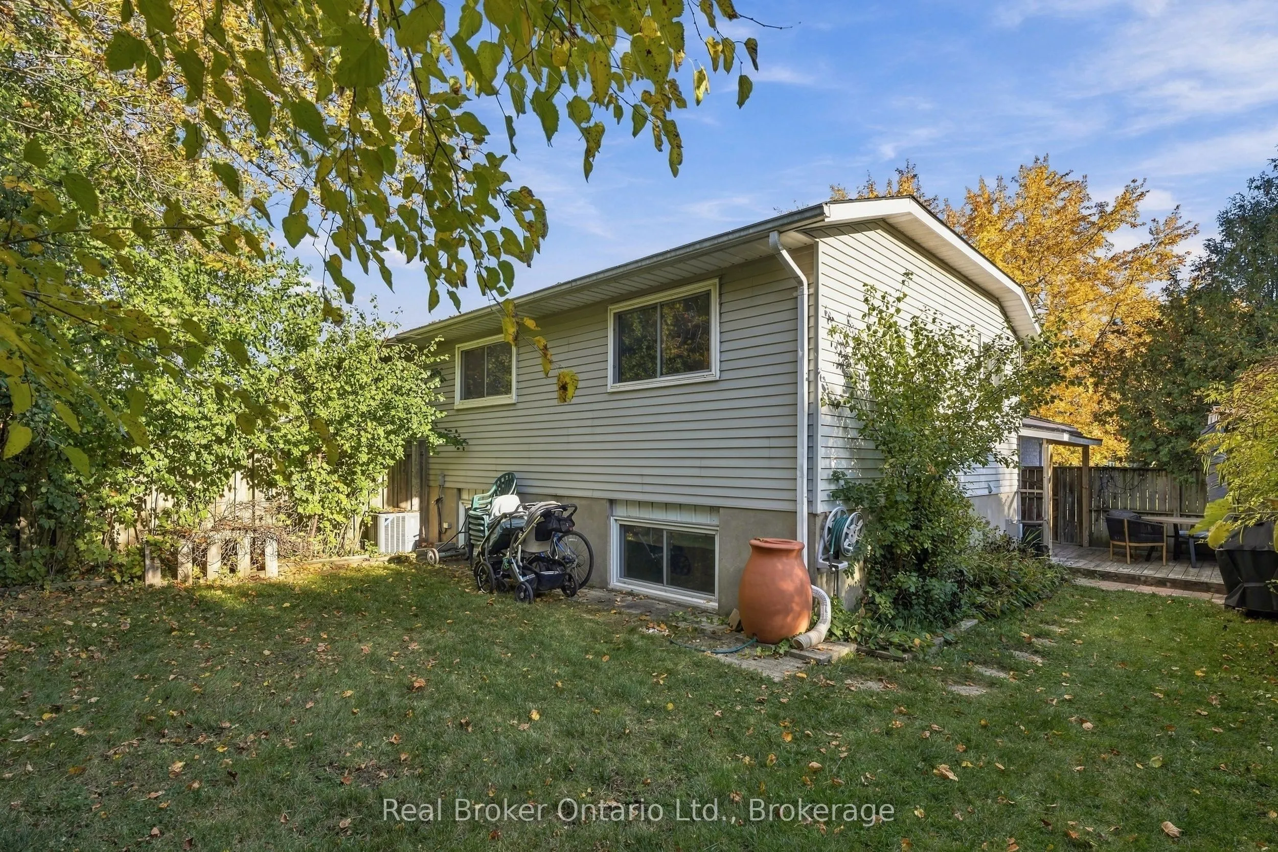 427A Dayna Crescent