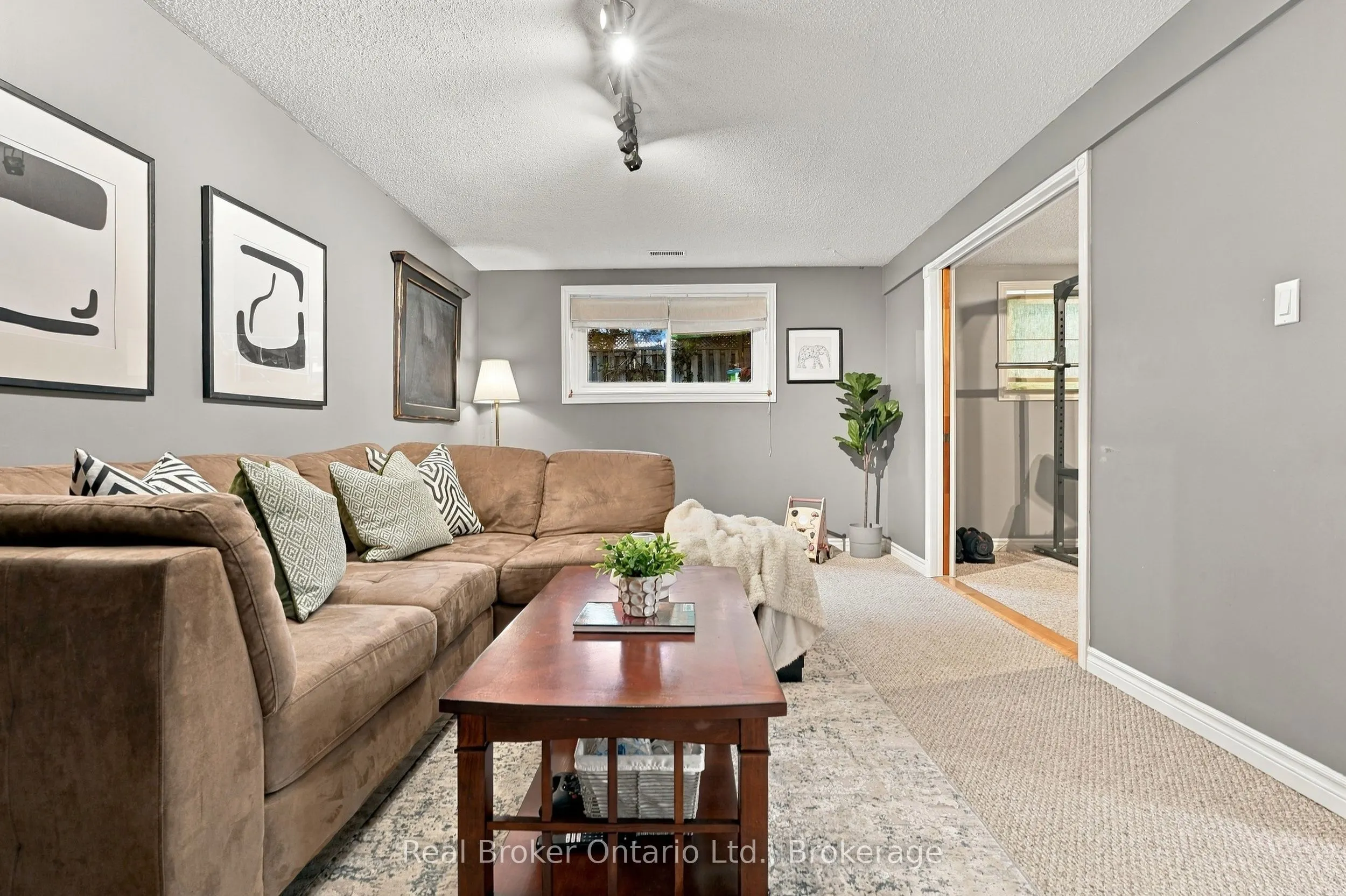 427A Dayna Crescent