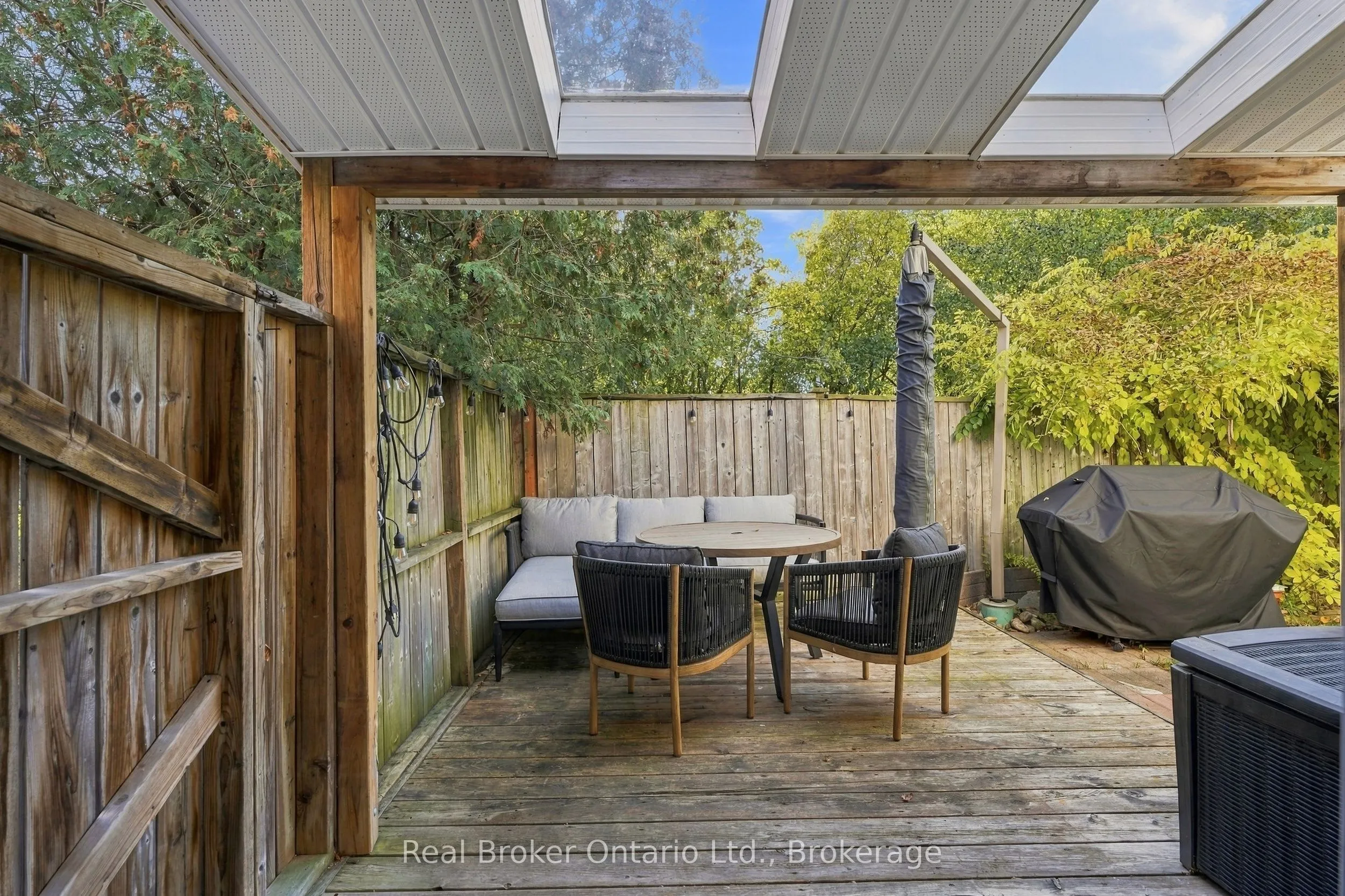 427A Dayna Crescent