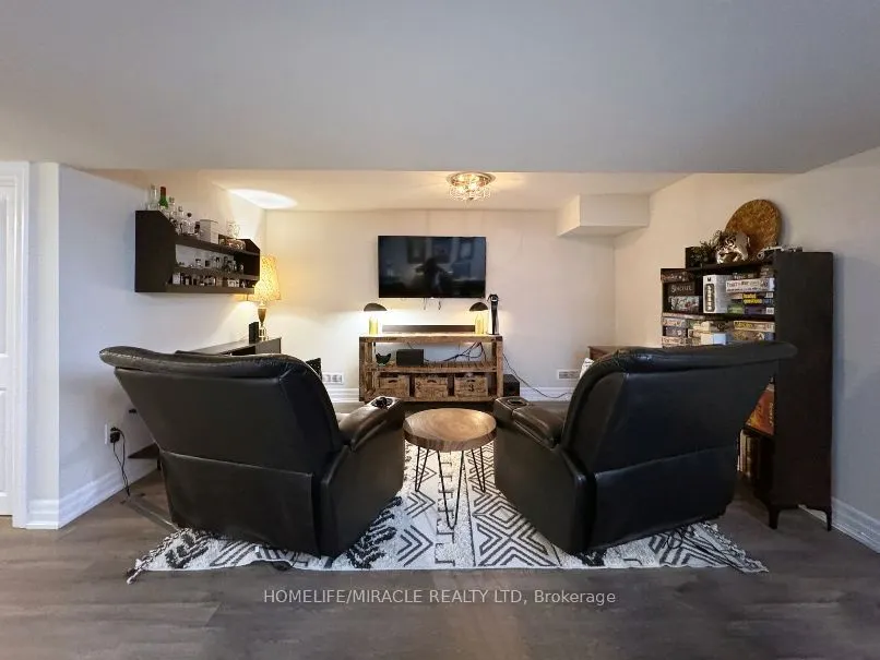 26 Windsor Circle