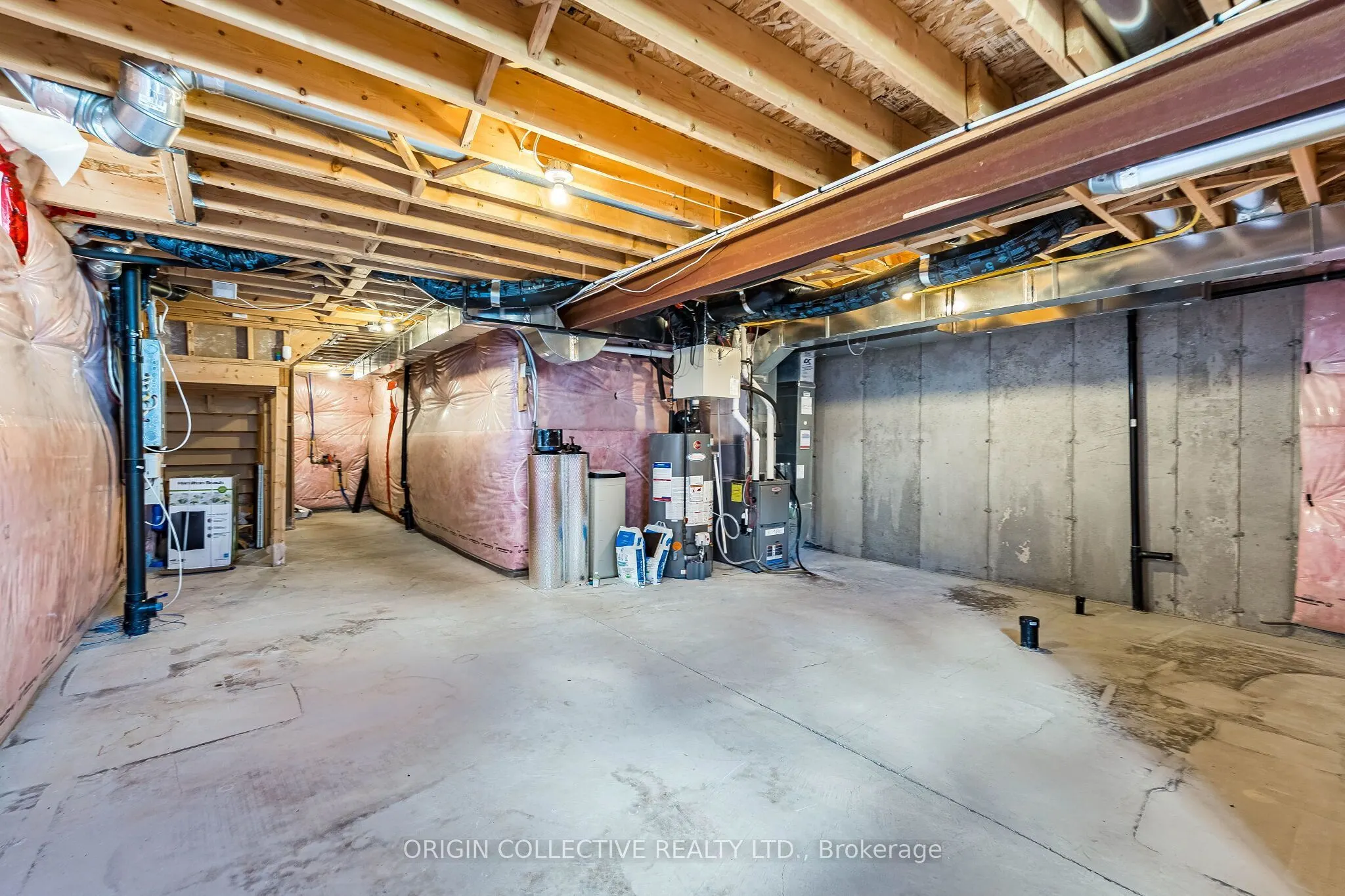 136 Westbank Trail E