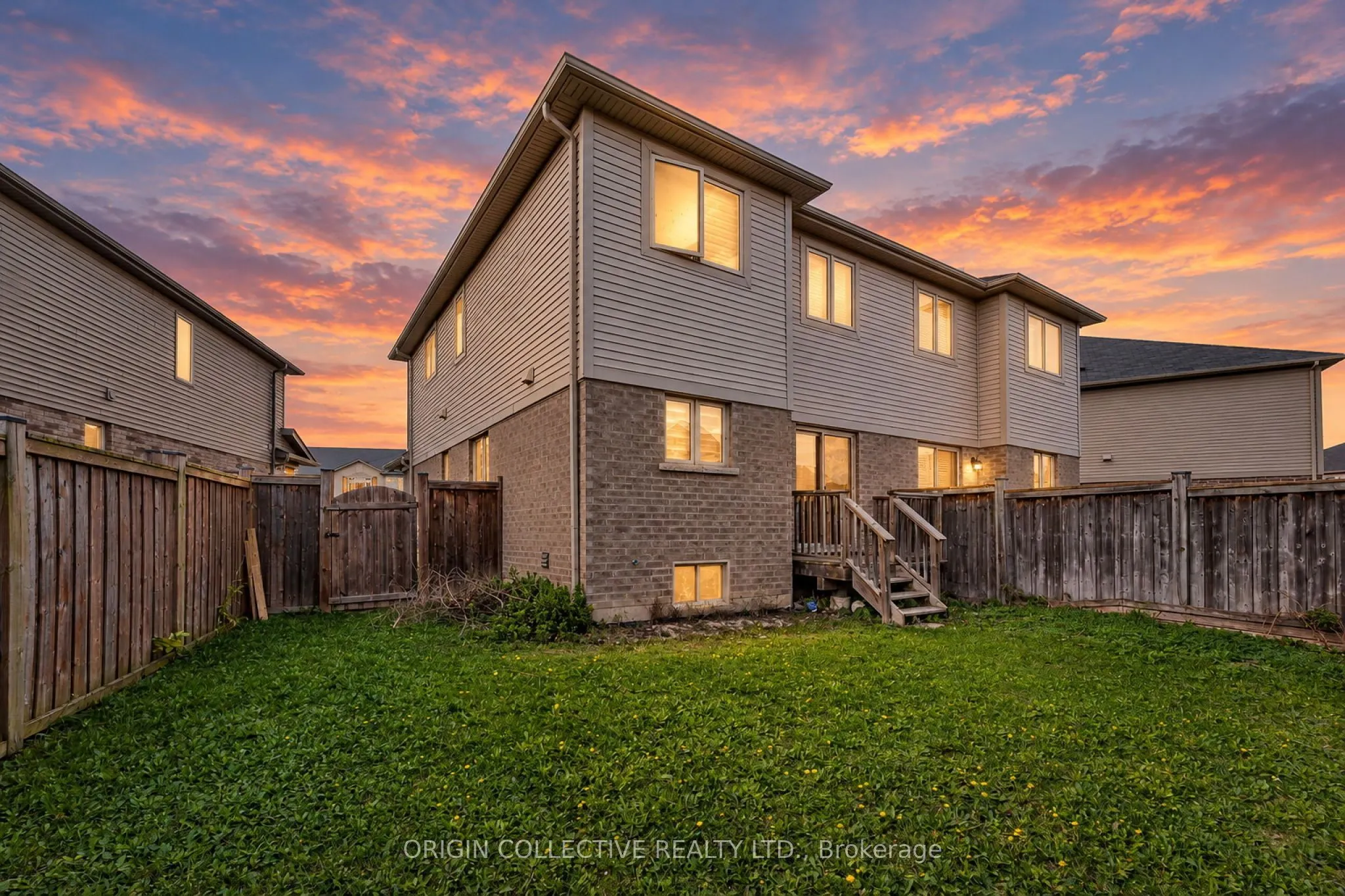 136 Westbank Trail E