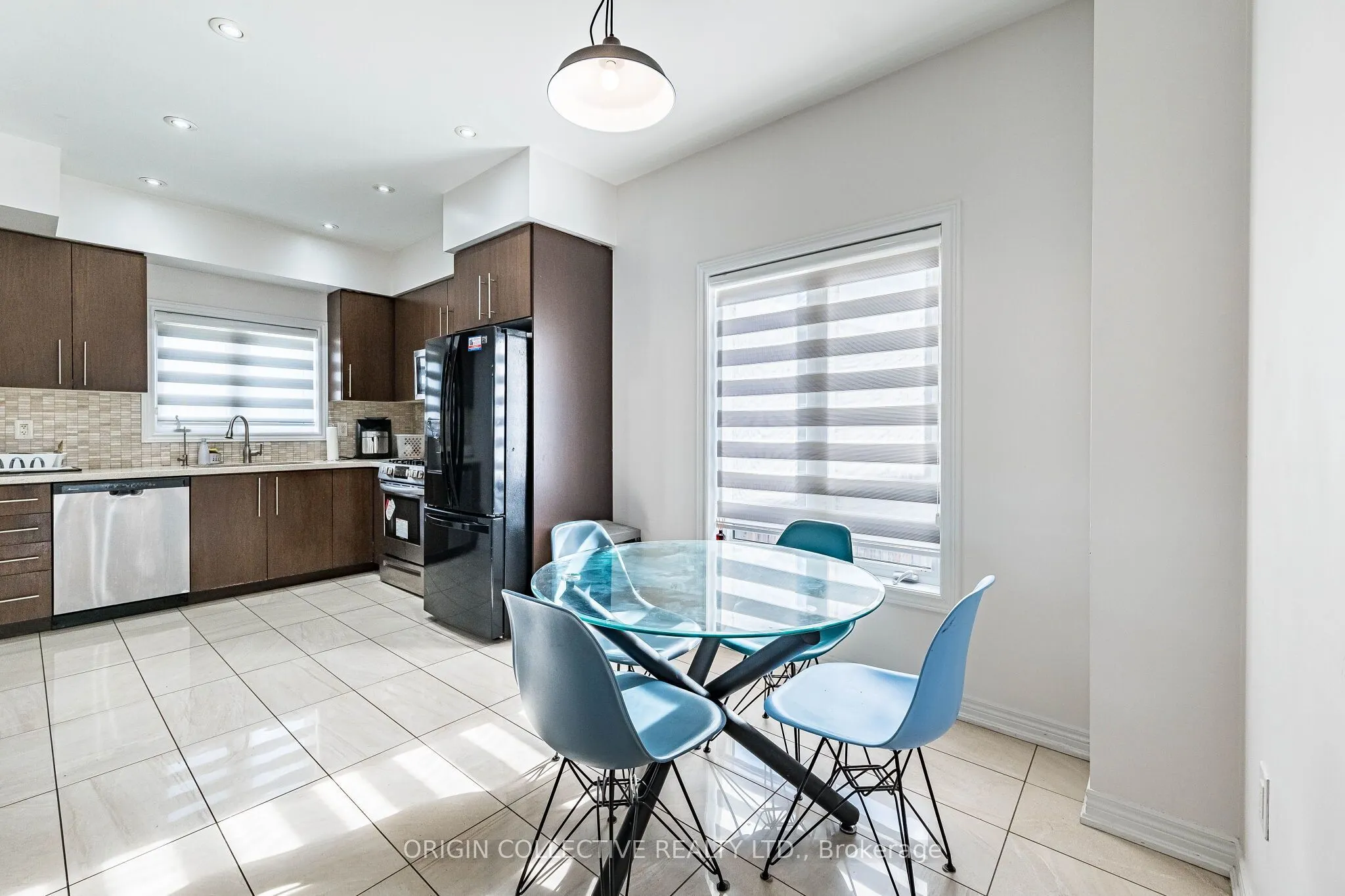 136 Westbank Trail E