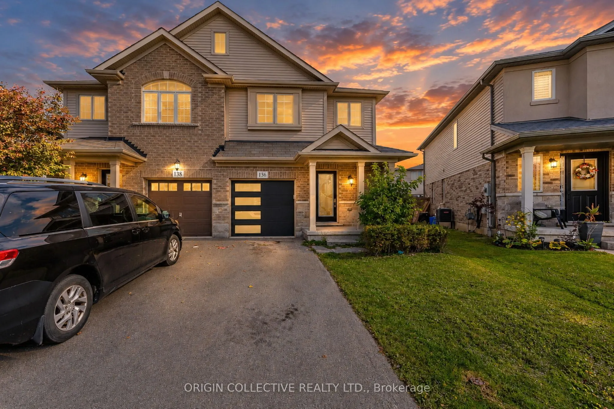 136 Westbank Trail E