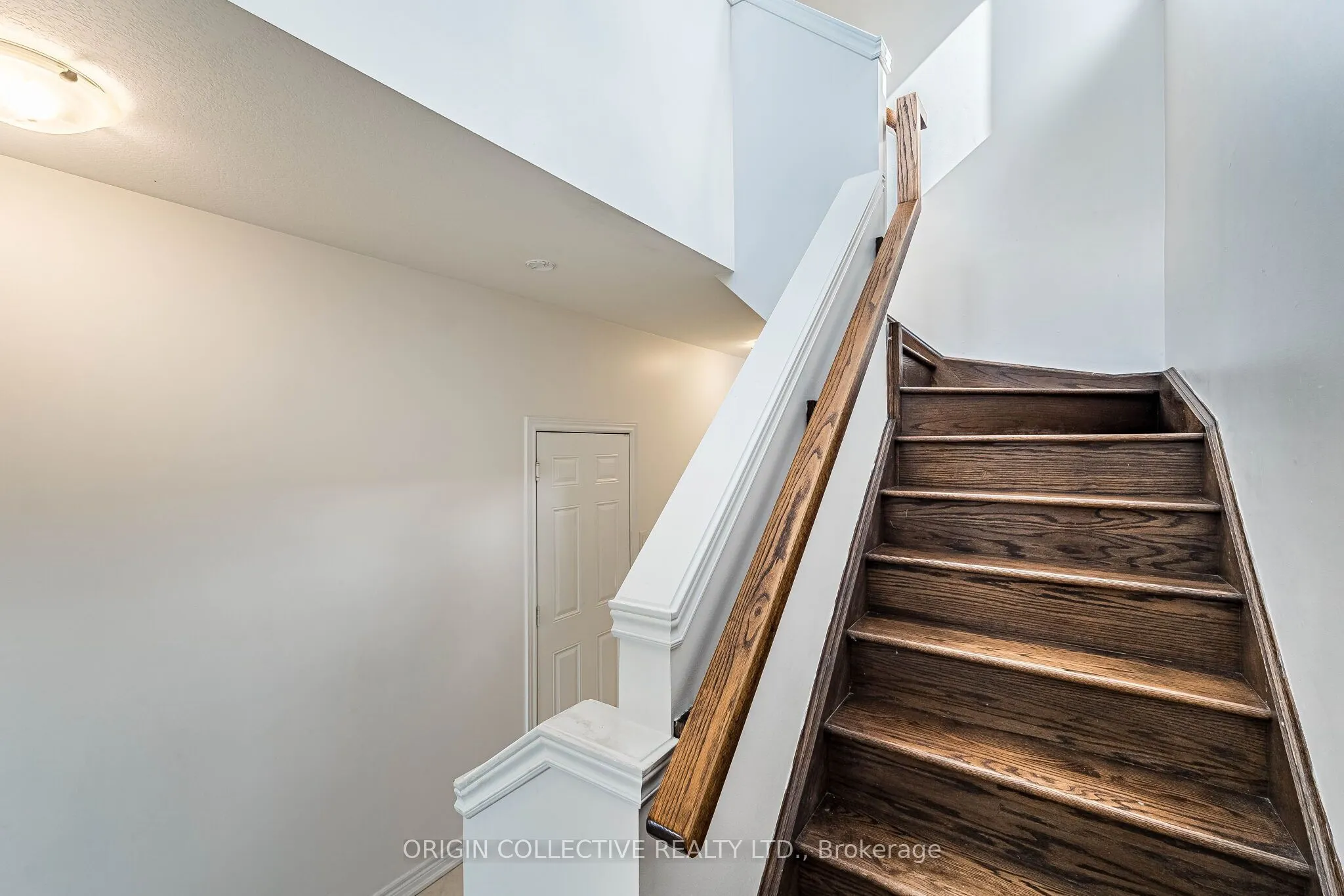 136 Westbank Trail E
