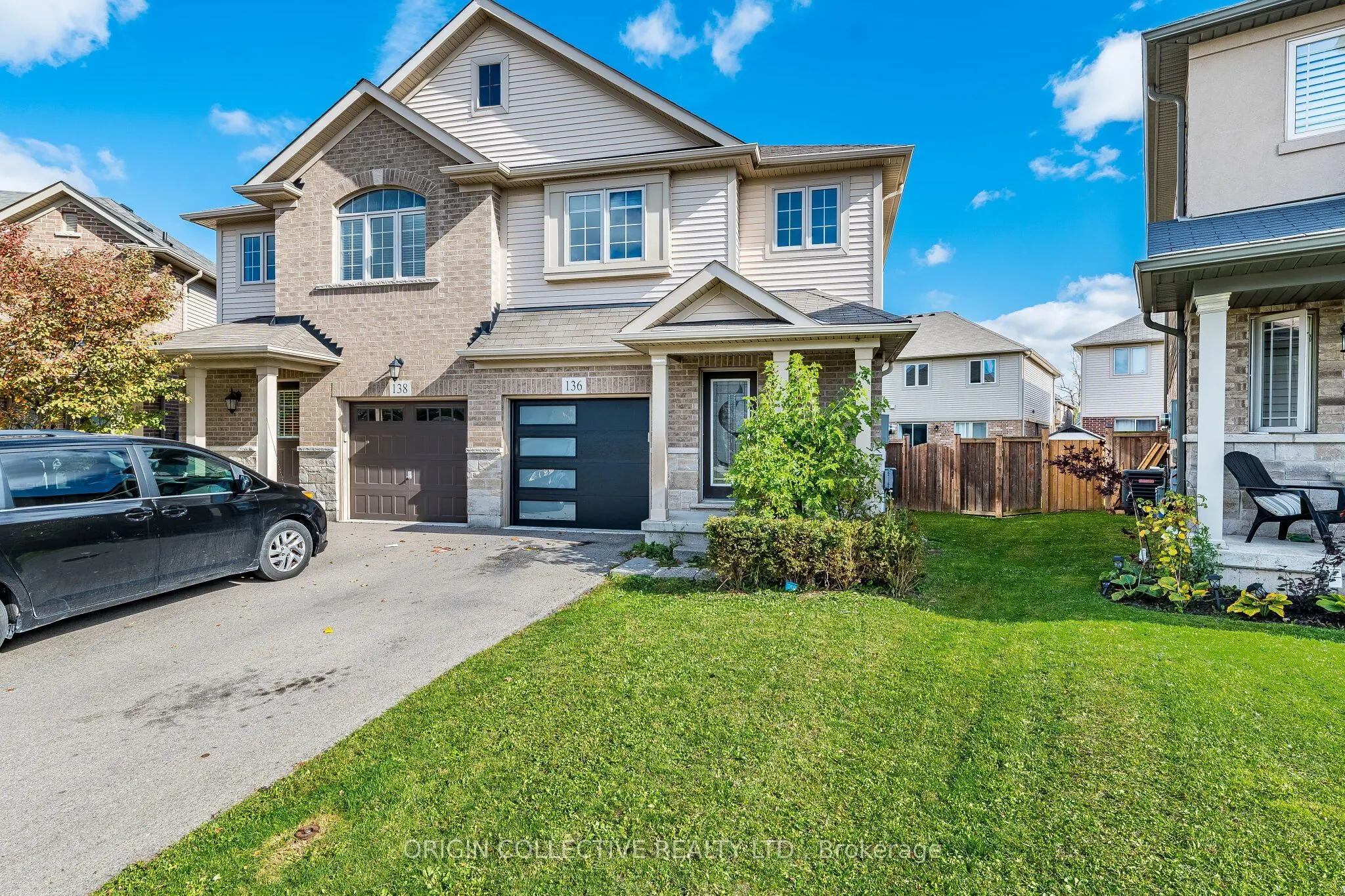 136 Westbank Trail E