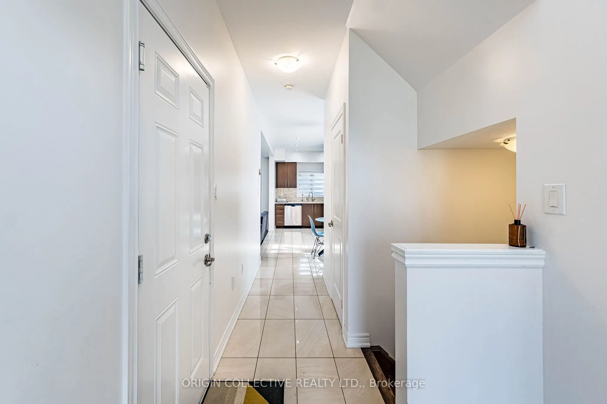 136 Westbank Trail E