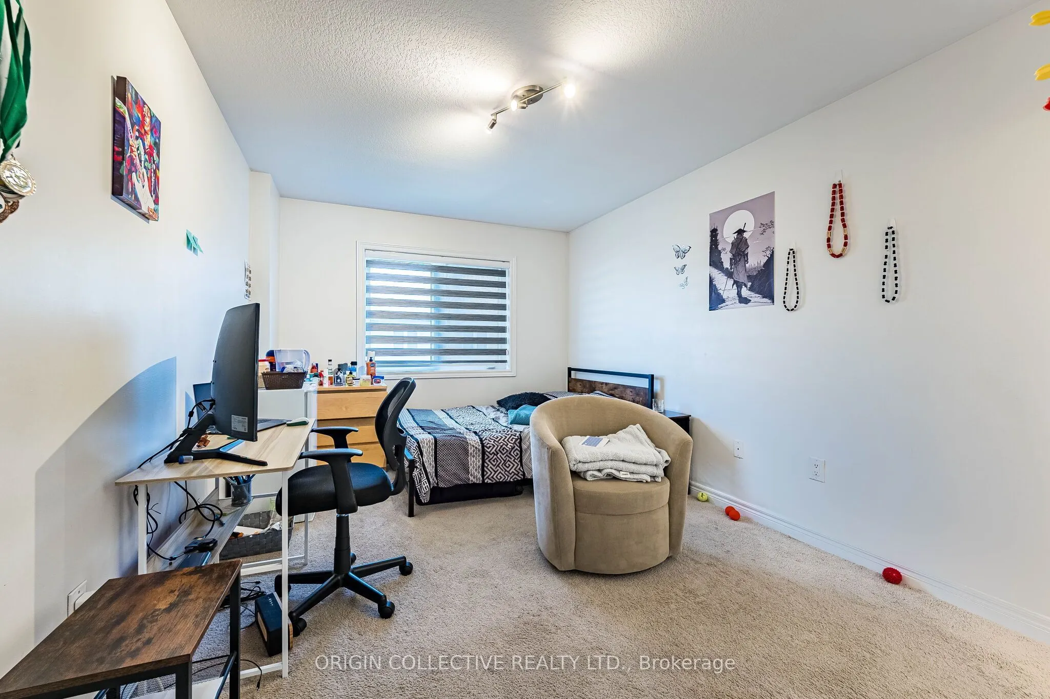 136 Westbank Trail E