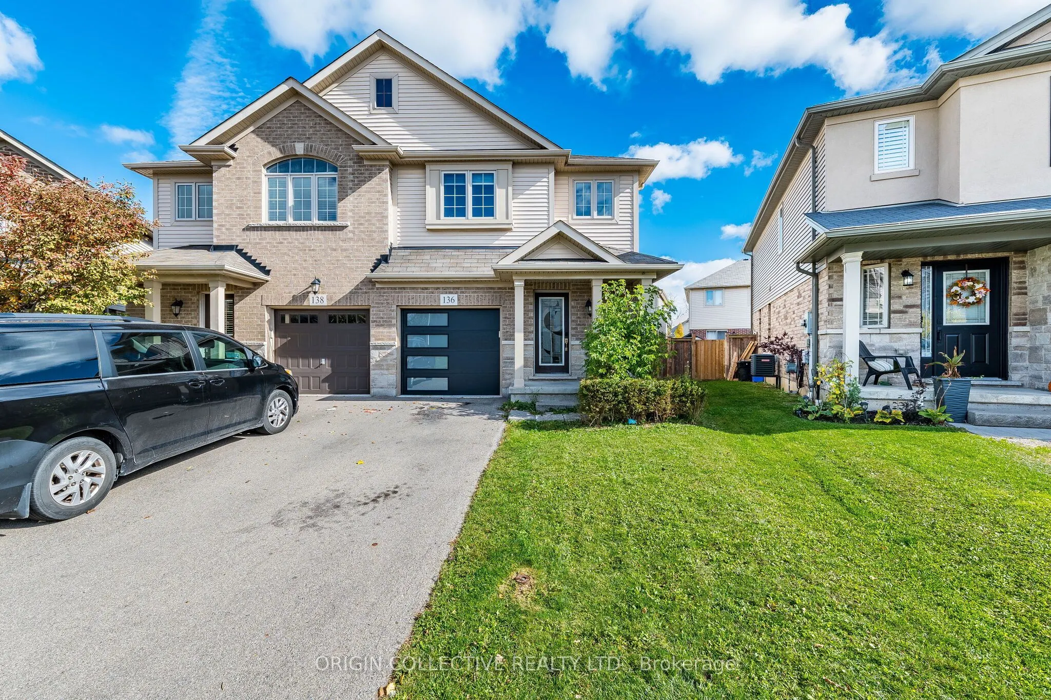 136 Westbank Trail E