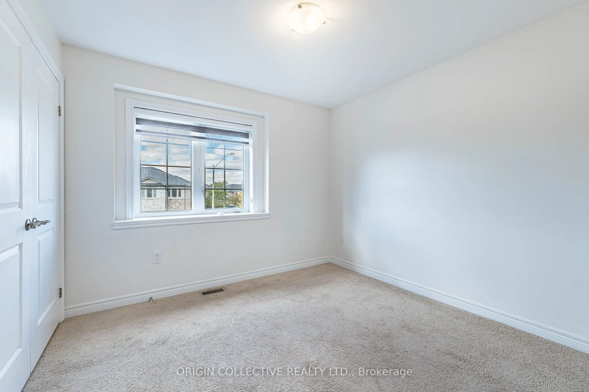 136 Westbank Trail E