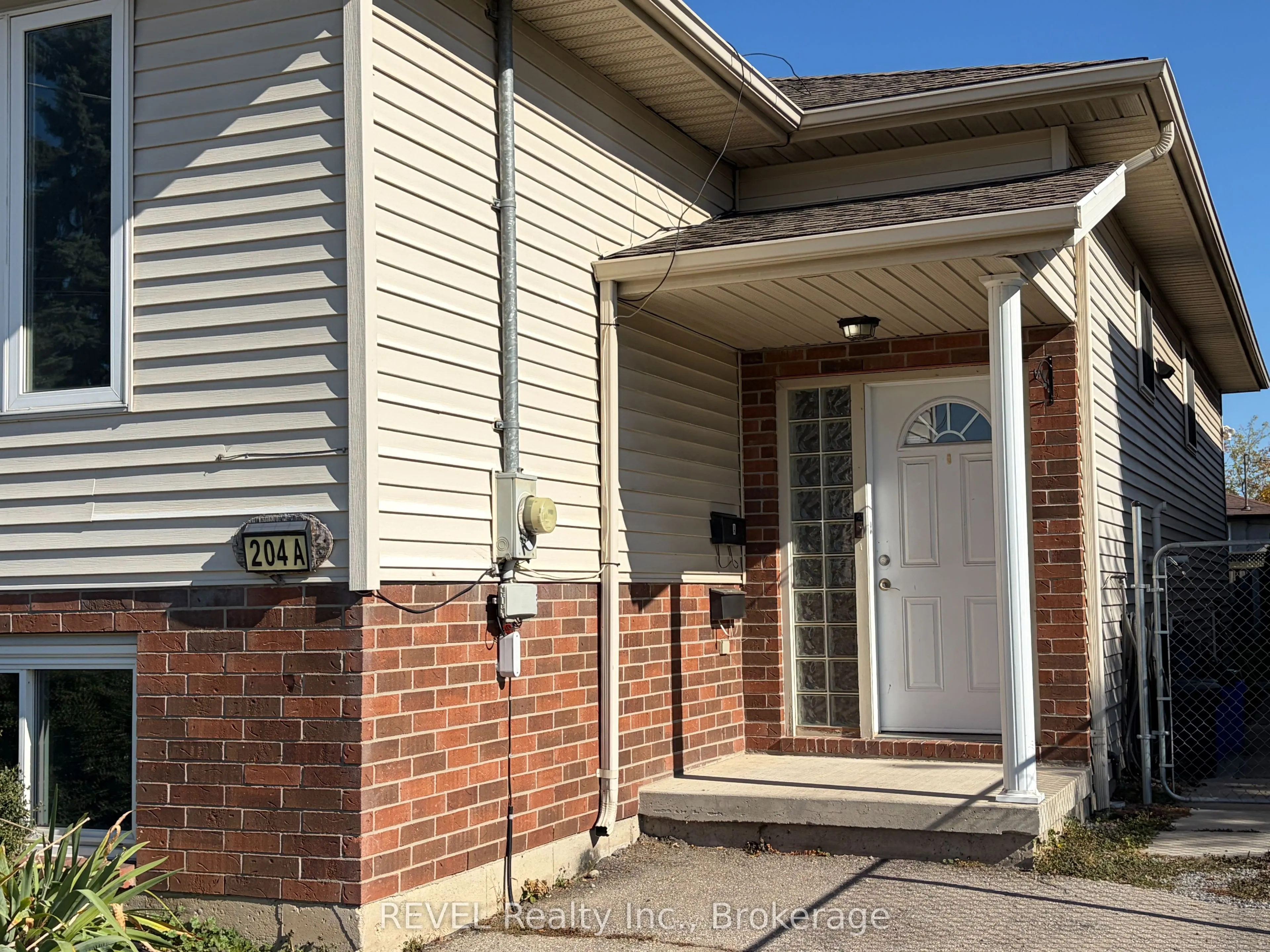204 Oakdale Avenue #A