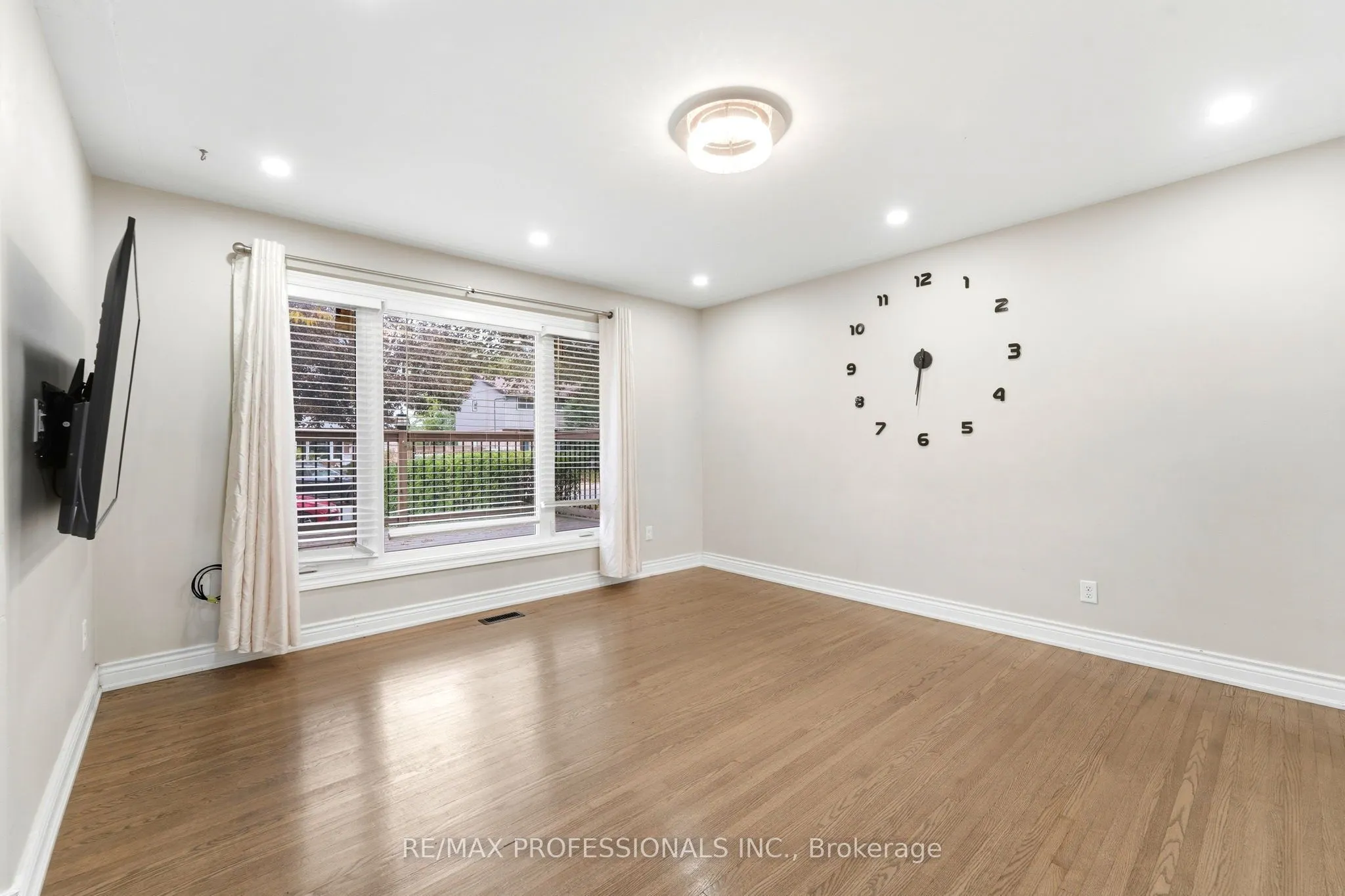46 Lilacside Drive