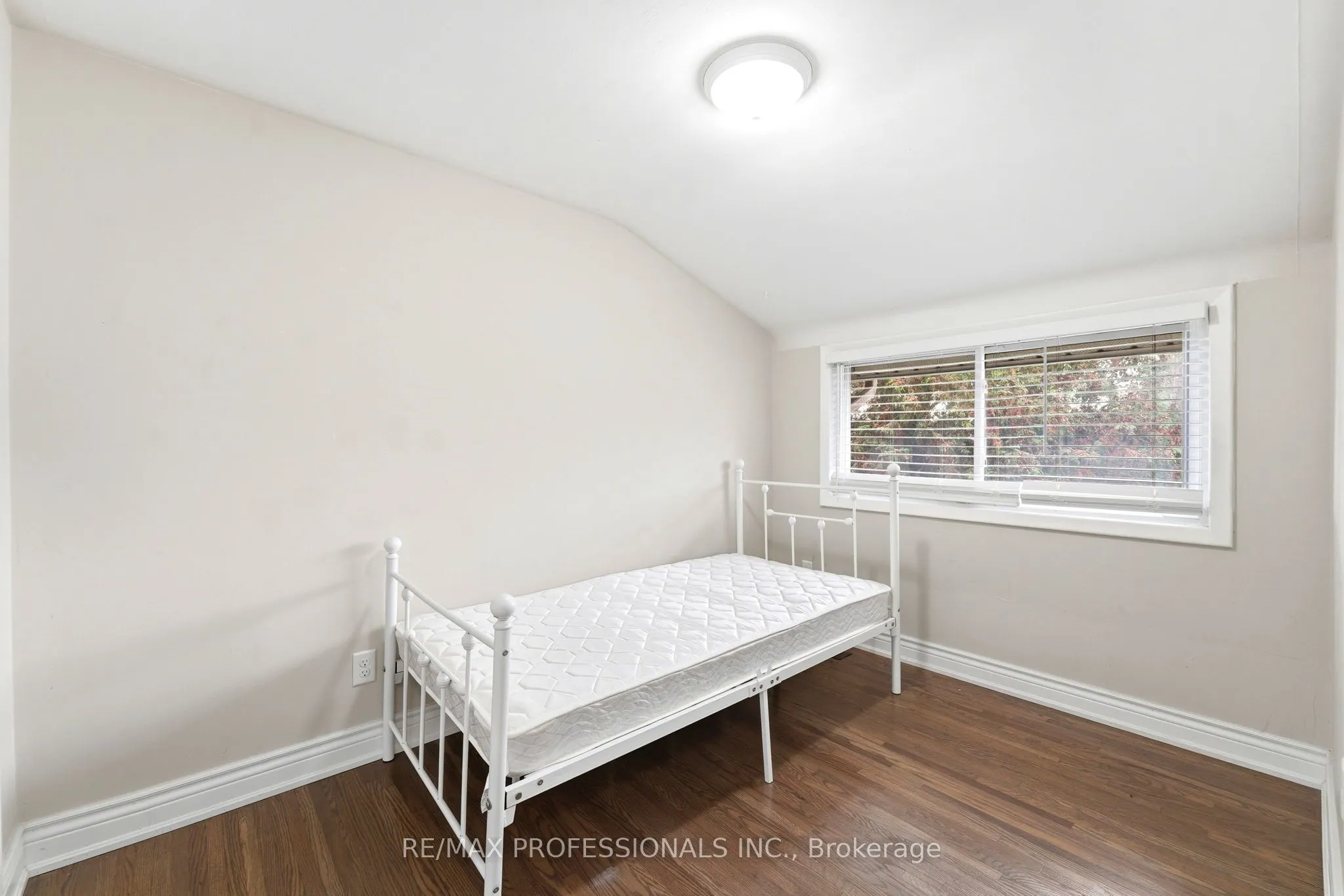 46 Lilacside Drive