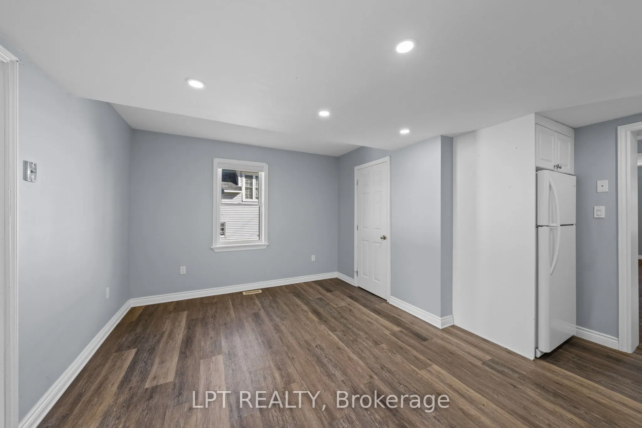 76-78 Main Street E