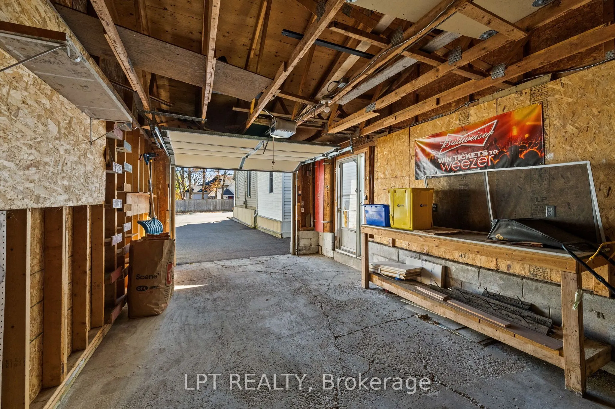 76-78 Main Street E