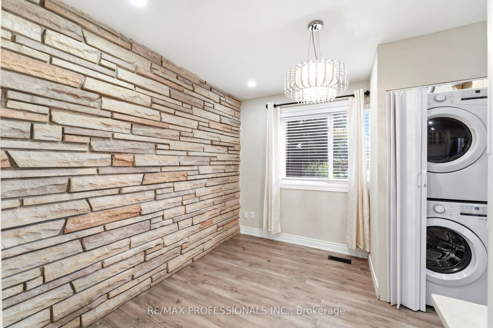 46 Lilacside Drive #Main Level