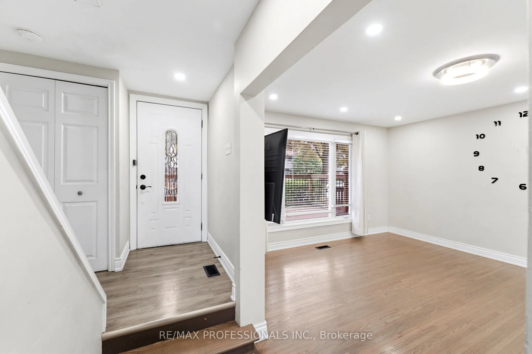 46 Lilacside Drive #Main Level