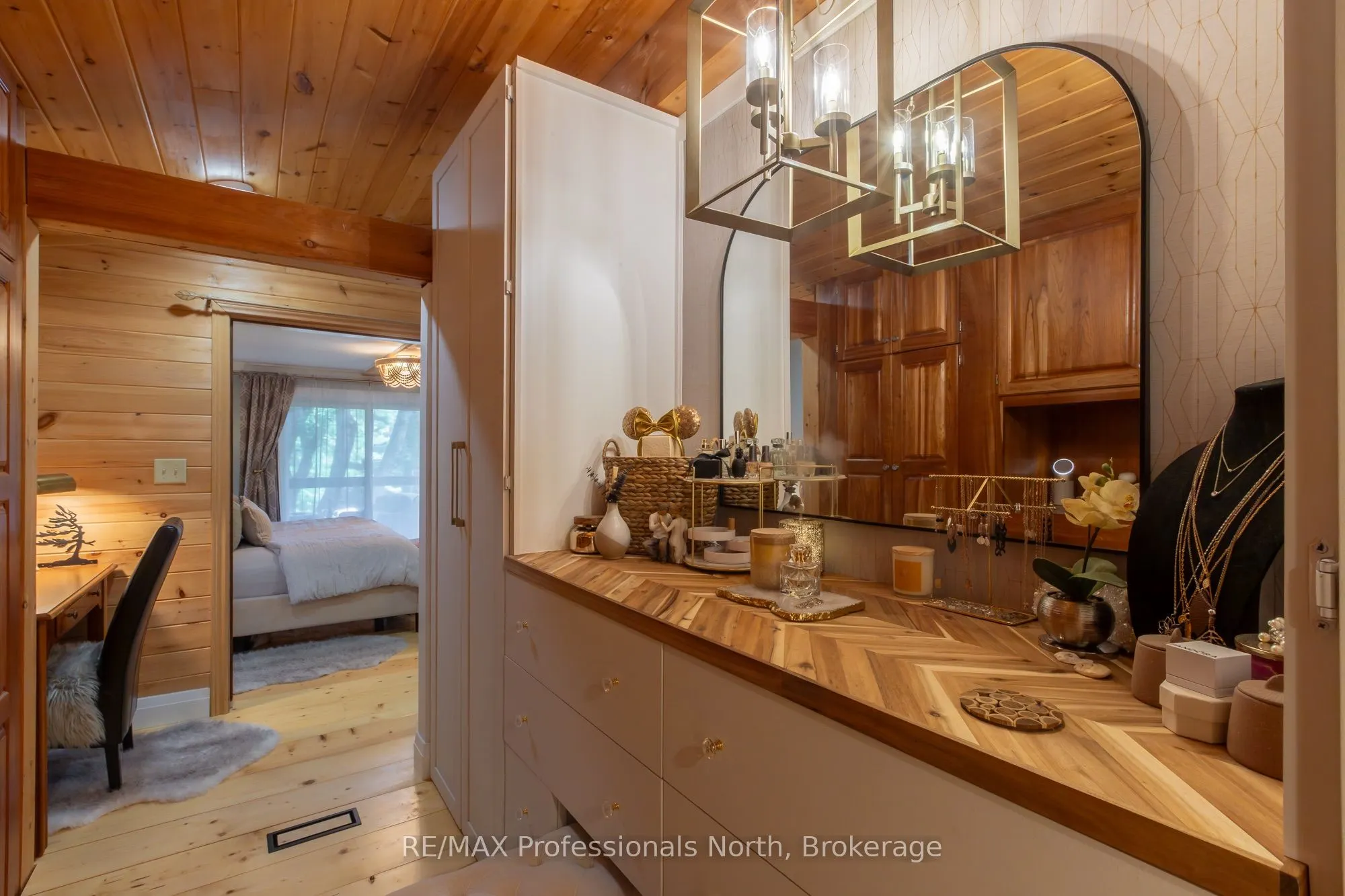 55 GLEN ACRES Road