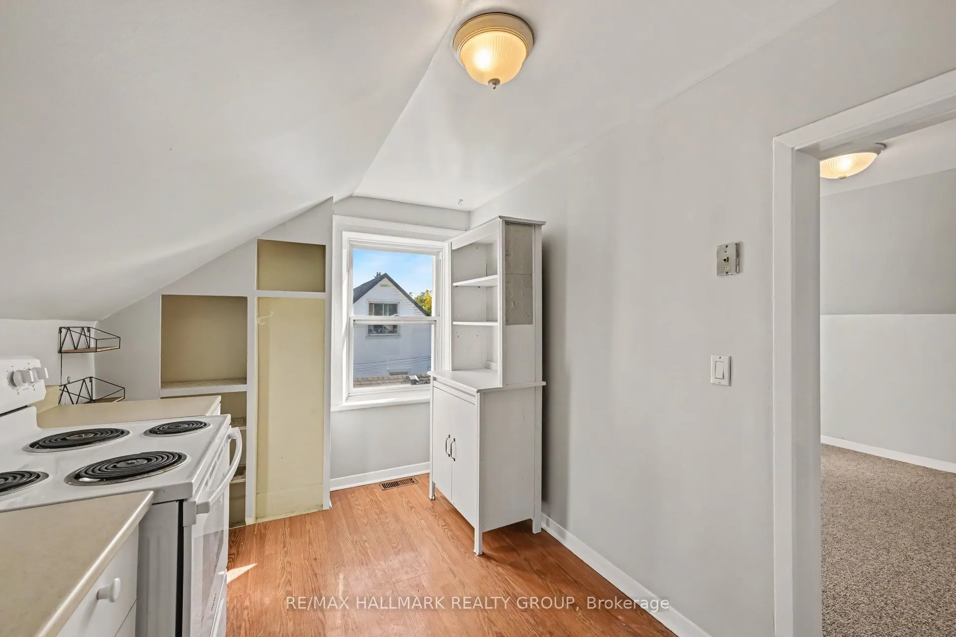 216 Bell Street #1