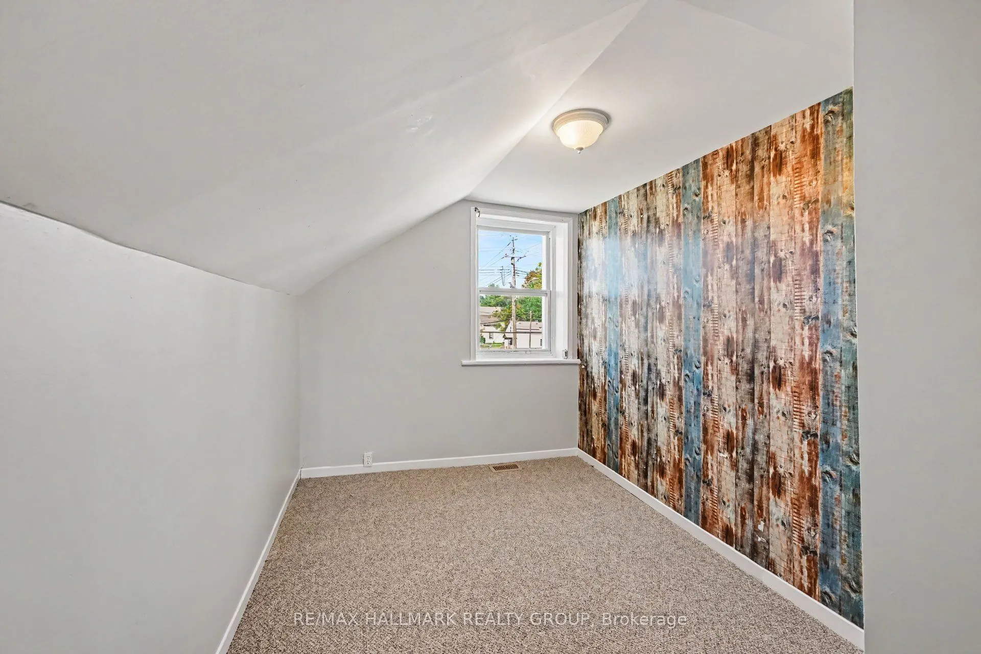 216 Bell Street #1