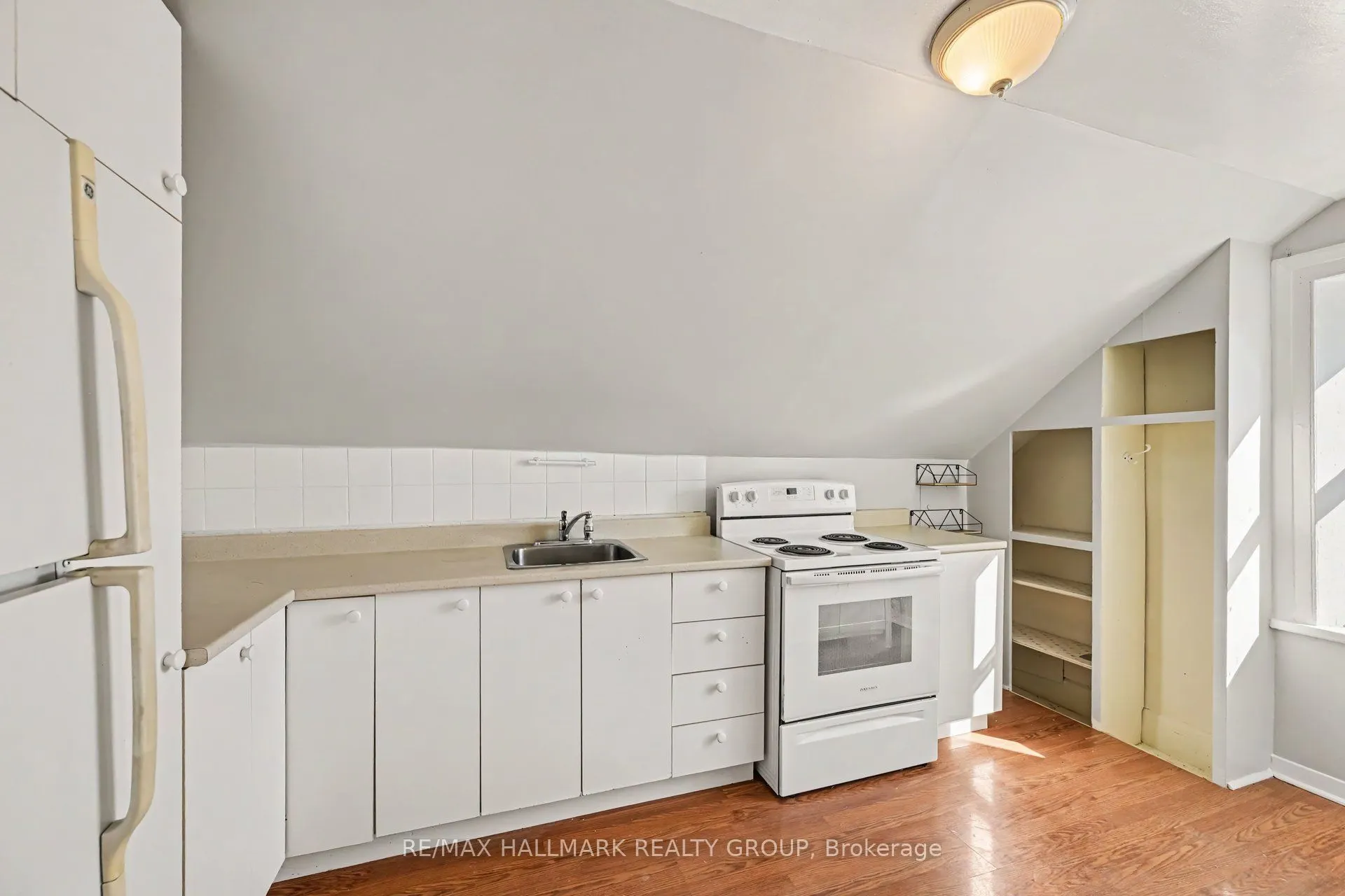 216 Bell Street #1