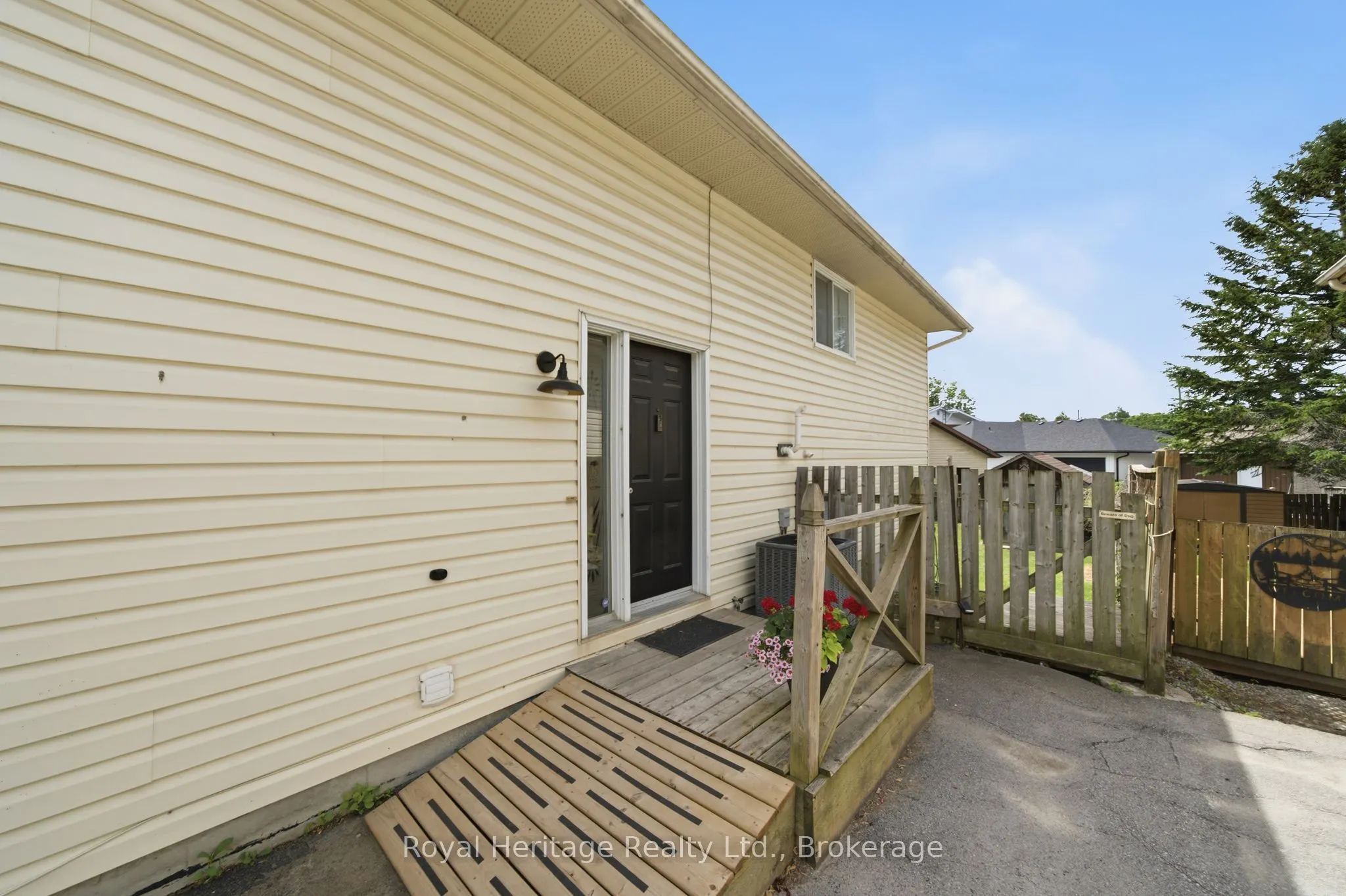 164 A Prince Edward Street