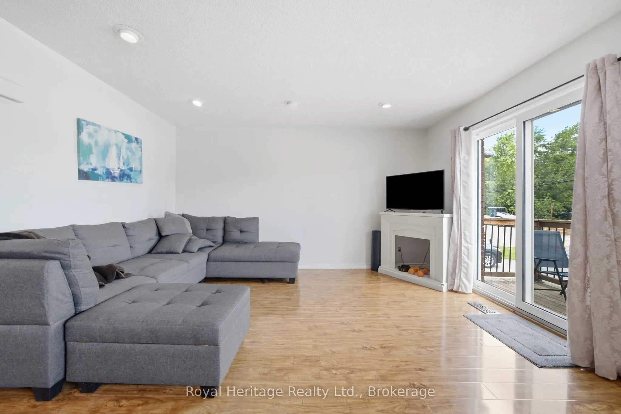 164 A Prince Edward Street