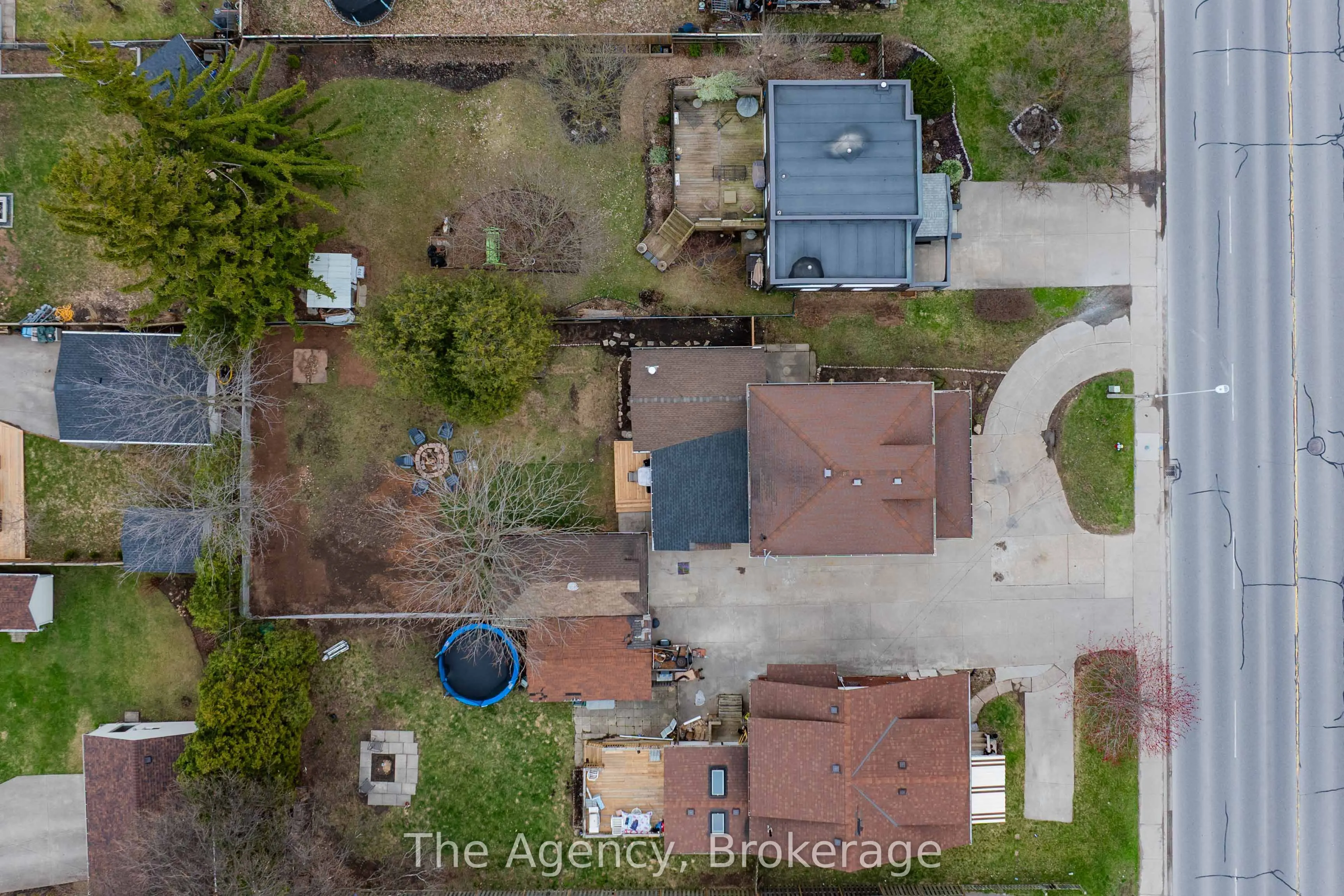 6499 Thorold Stone Road