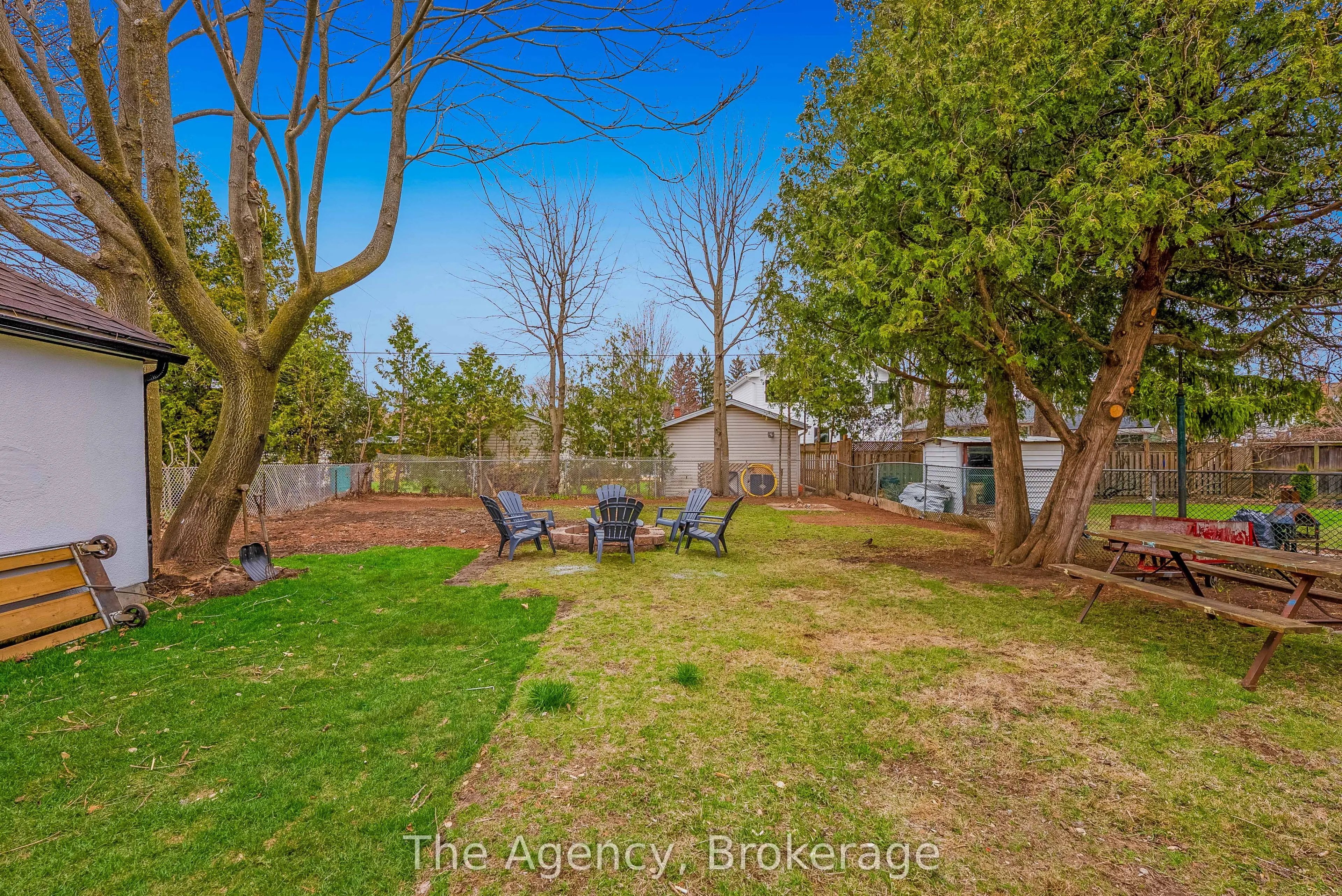 6499 Thorold Stone Road