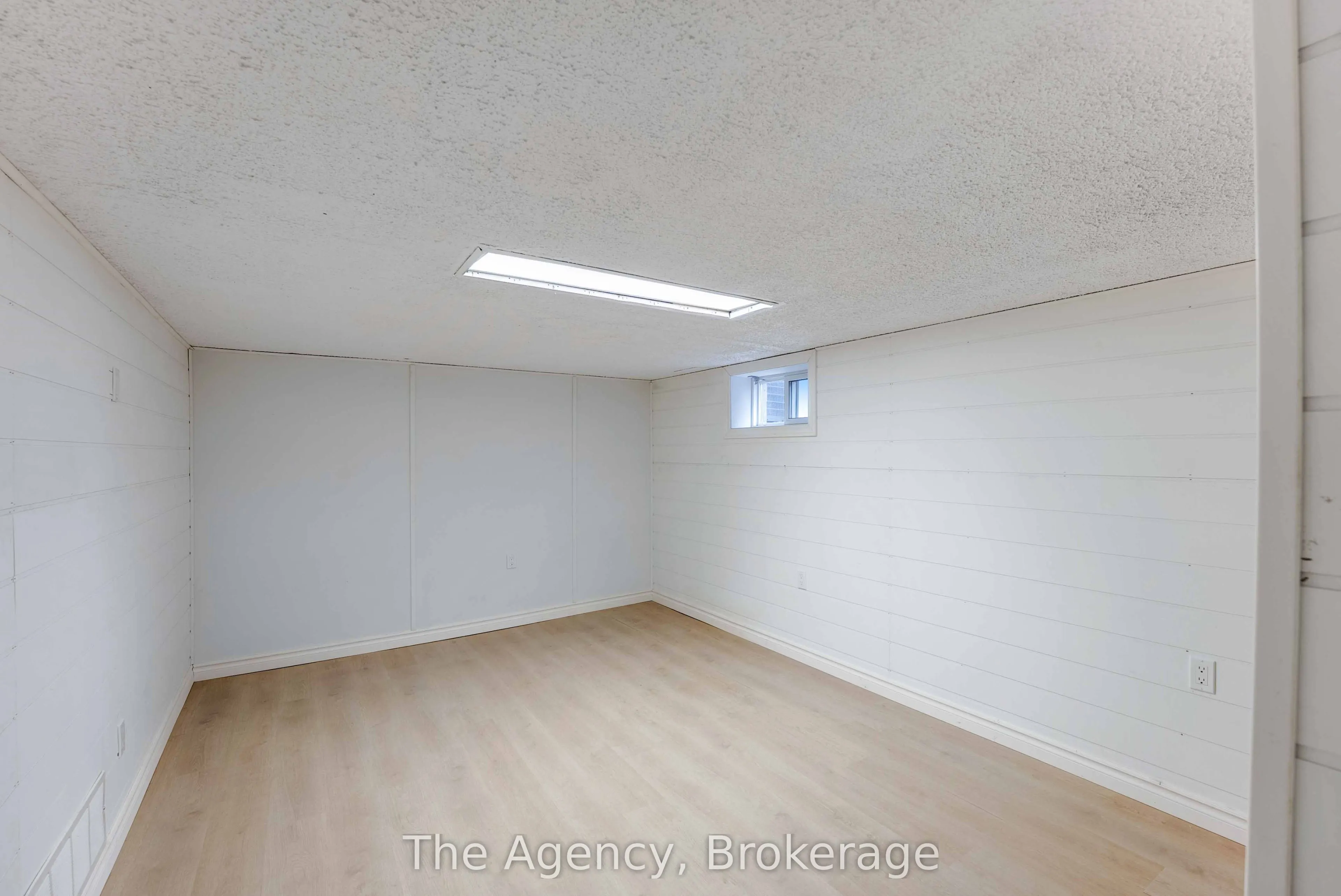 6499 Thorold Stone Road