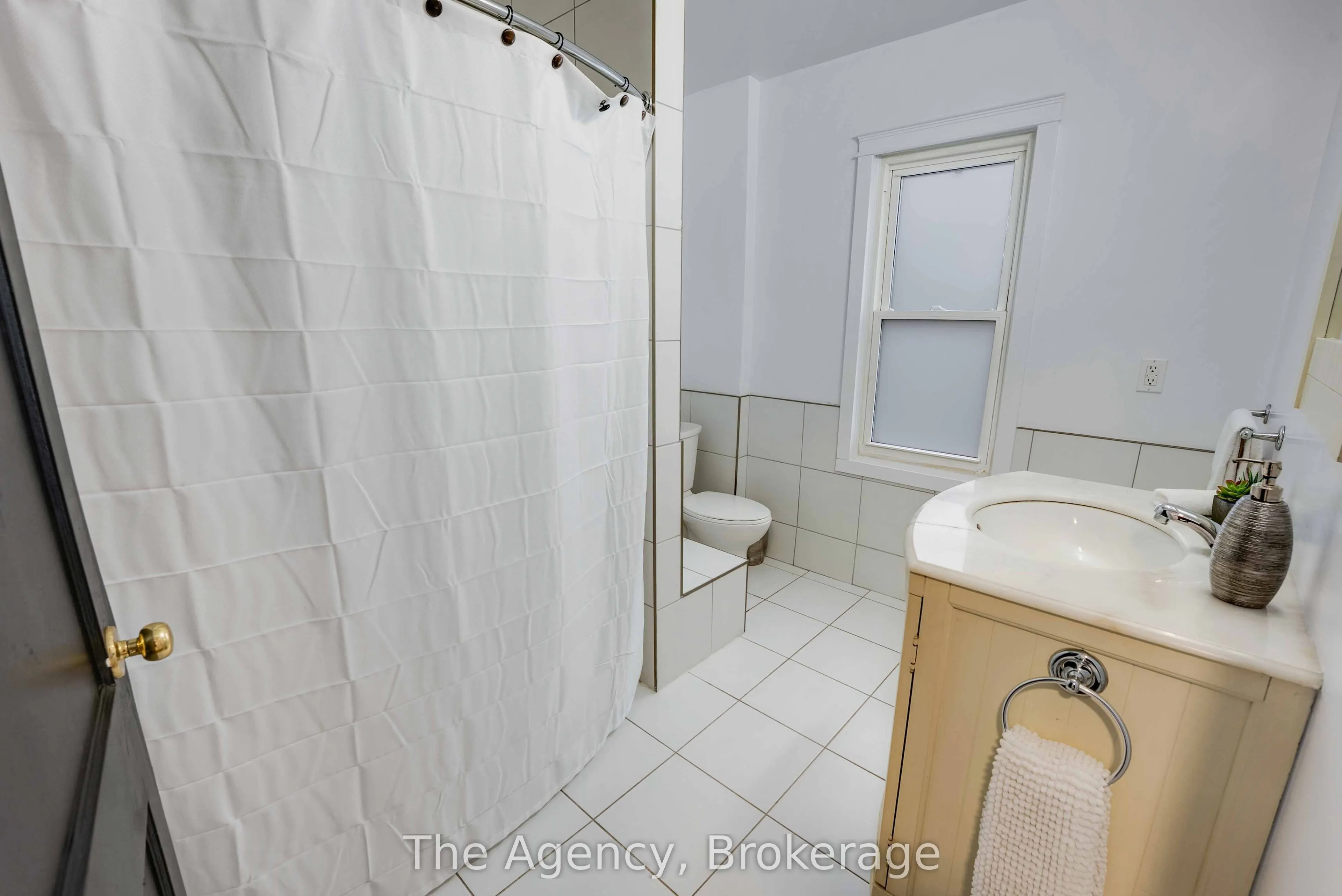 6499 Thorold Stone Road