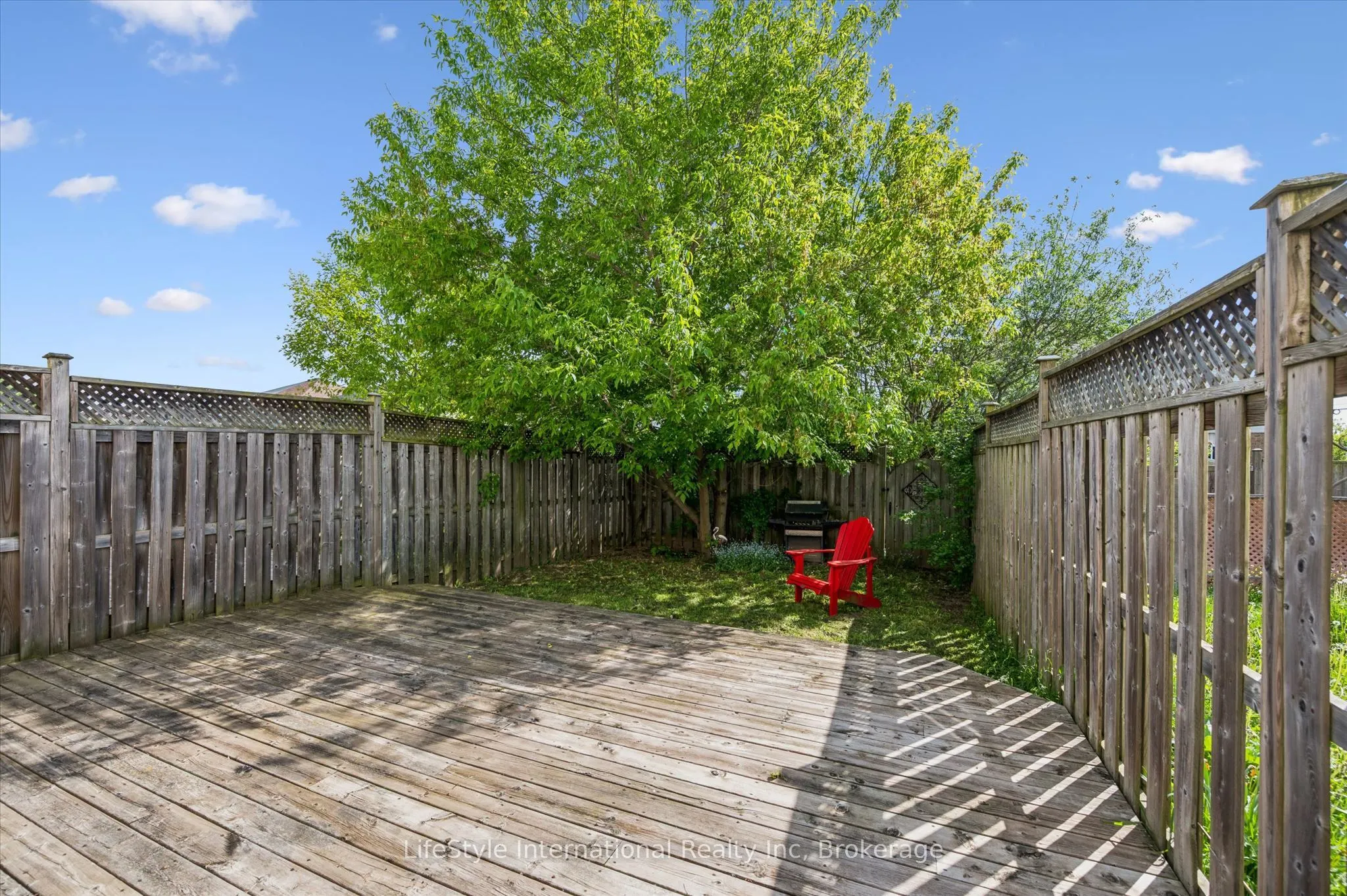 47 HASLER Crescent
