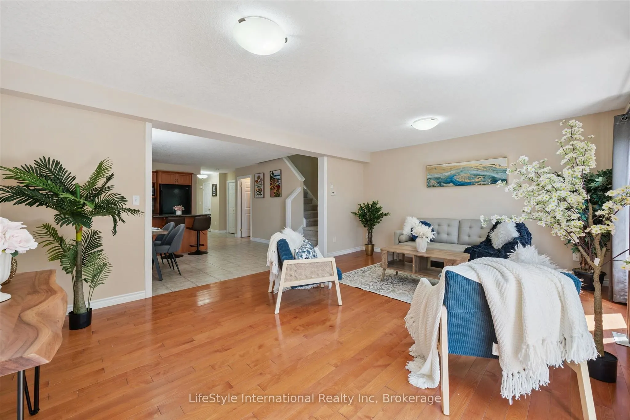 47 HASLER Crescent