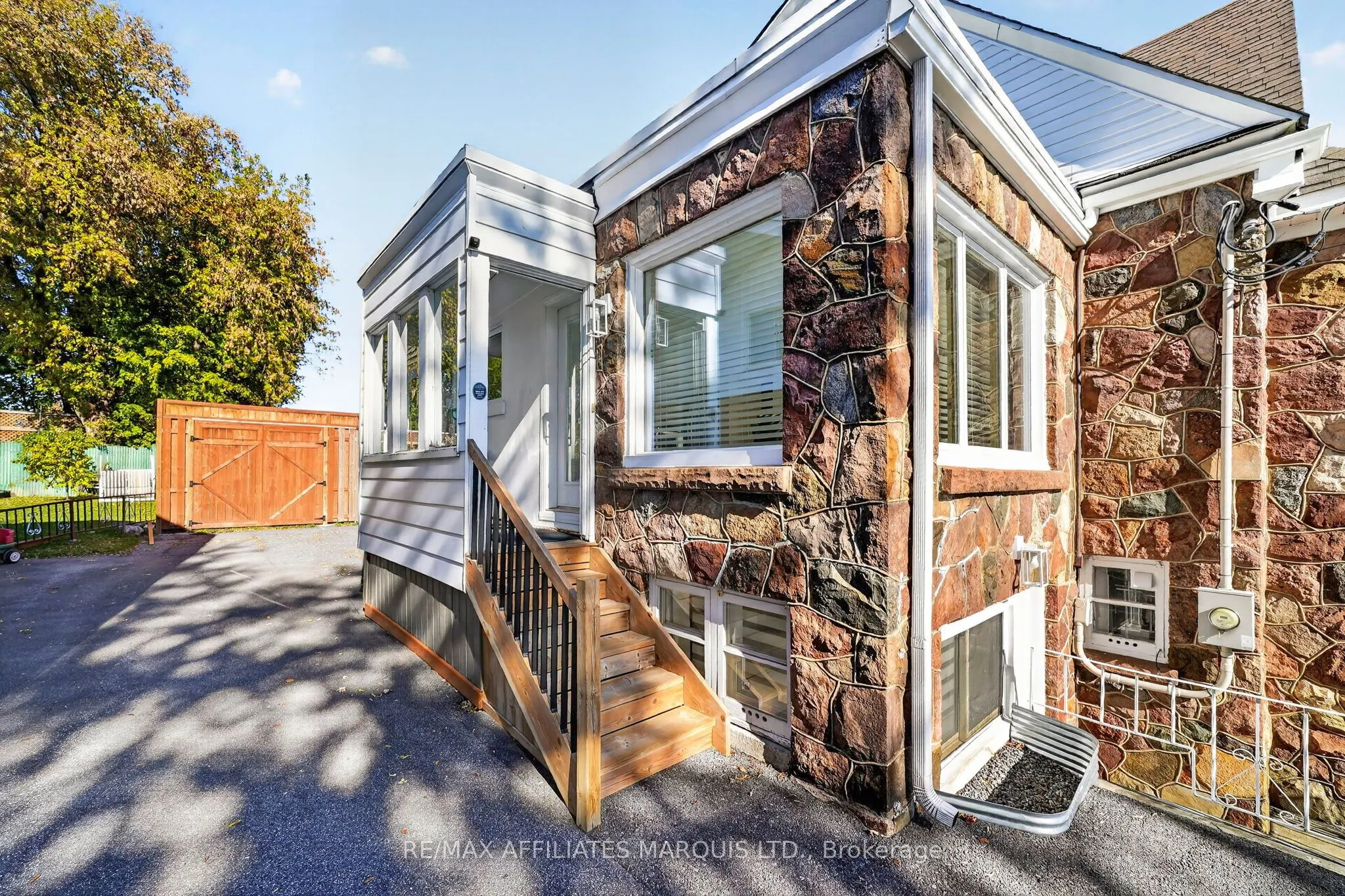 1316 Montreal Road