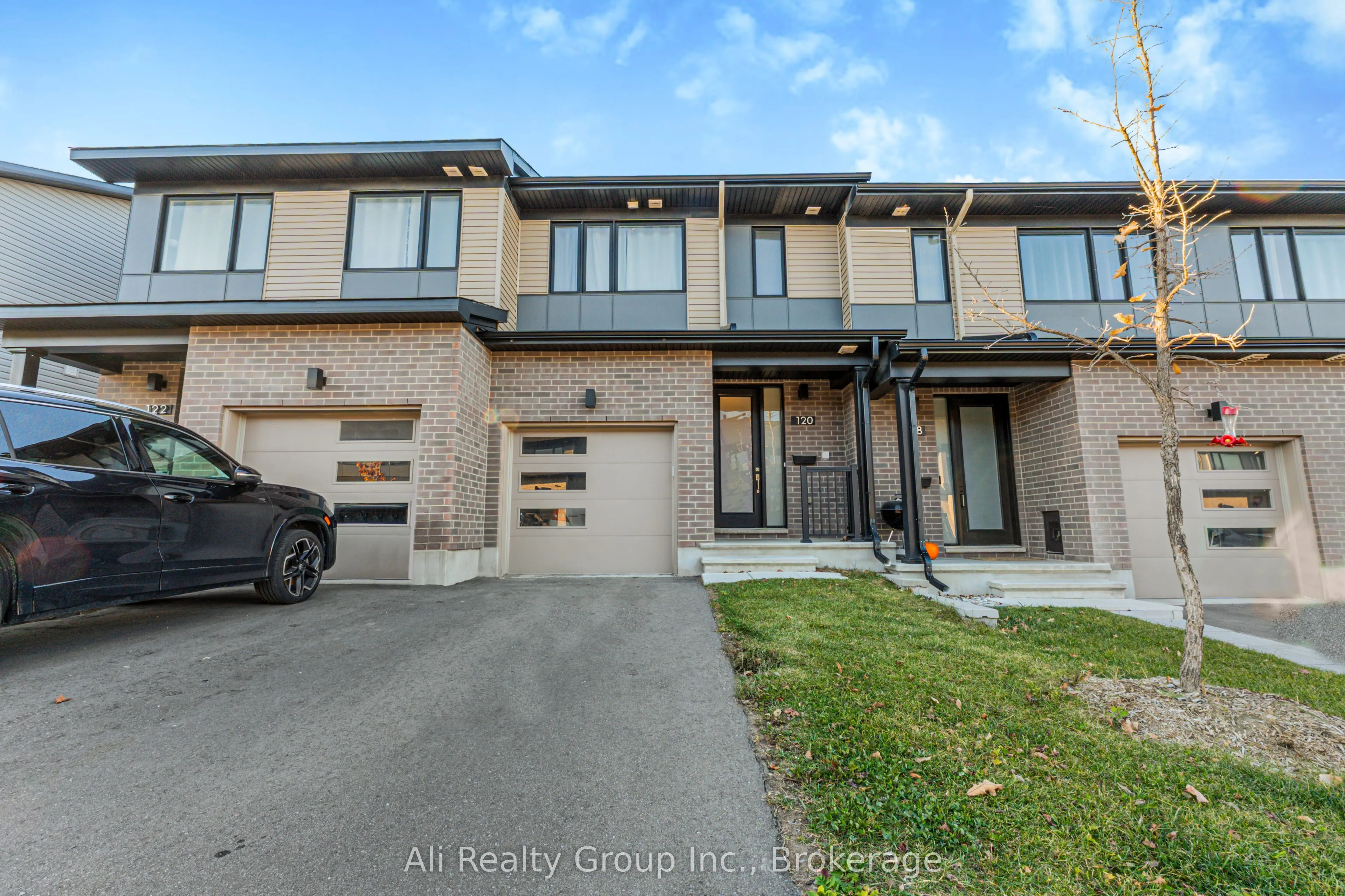 120 Succession Court