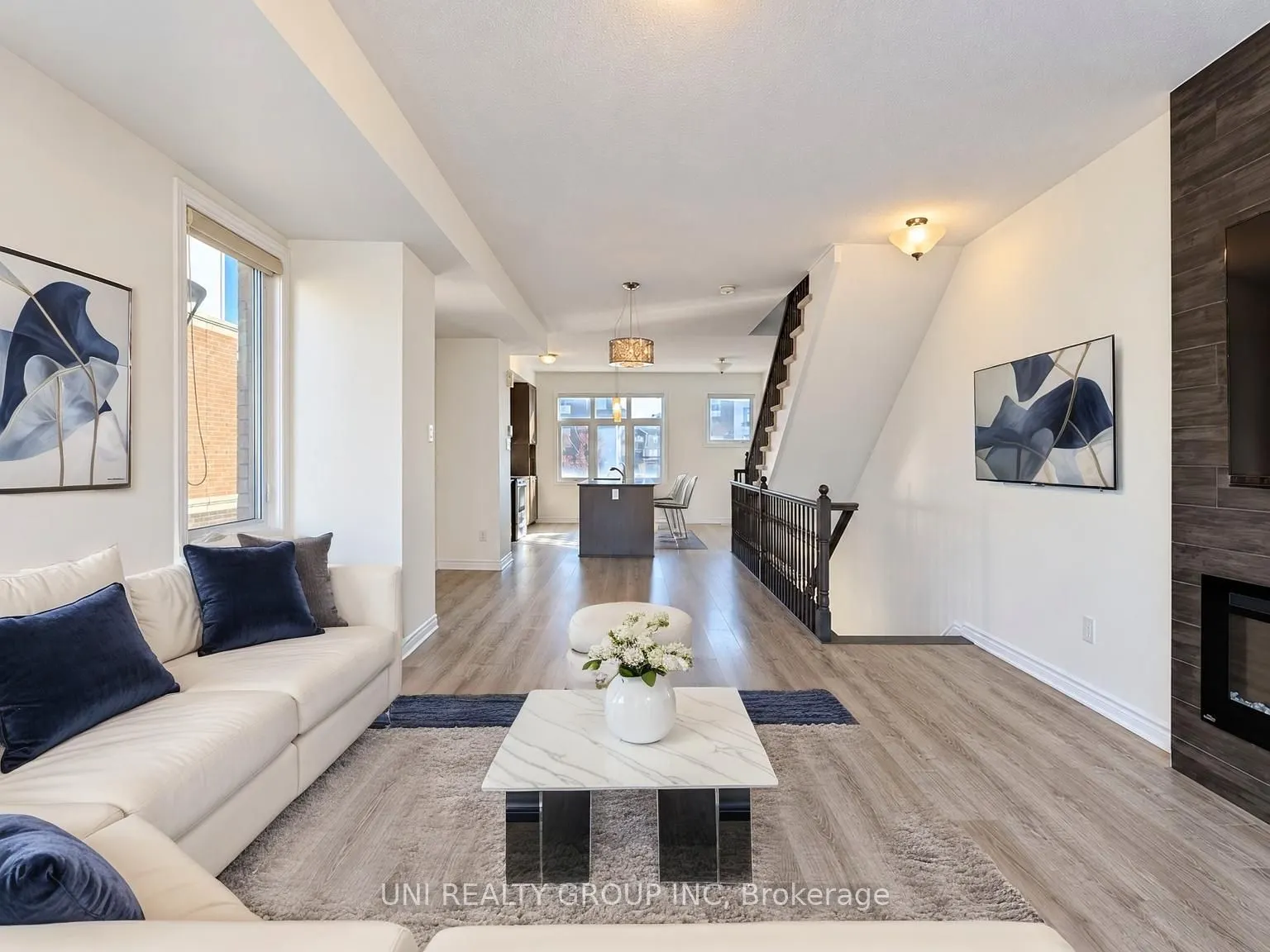 809 MIKINAK Road