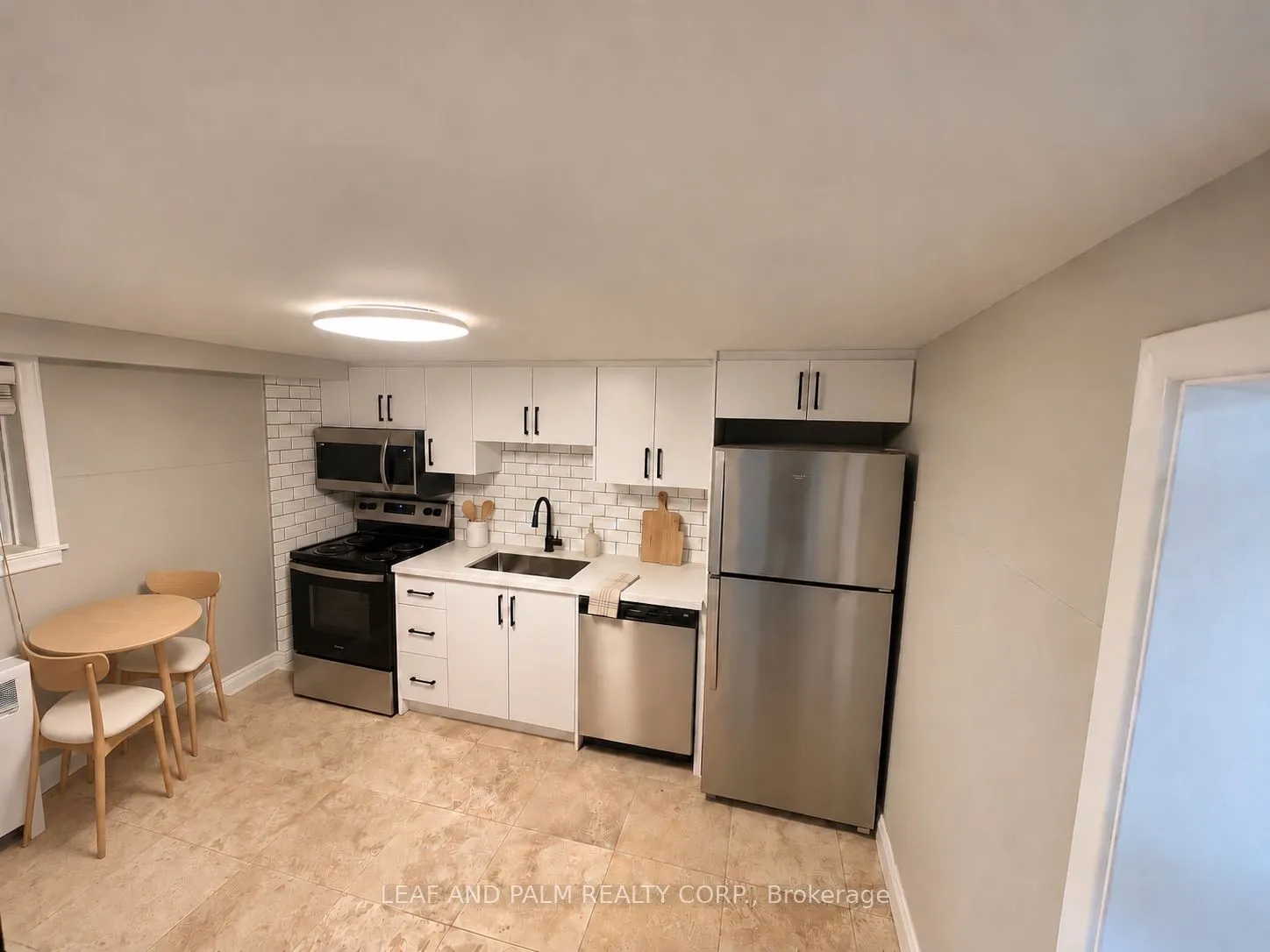 5567 Ontario Avenue #7