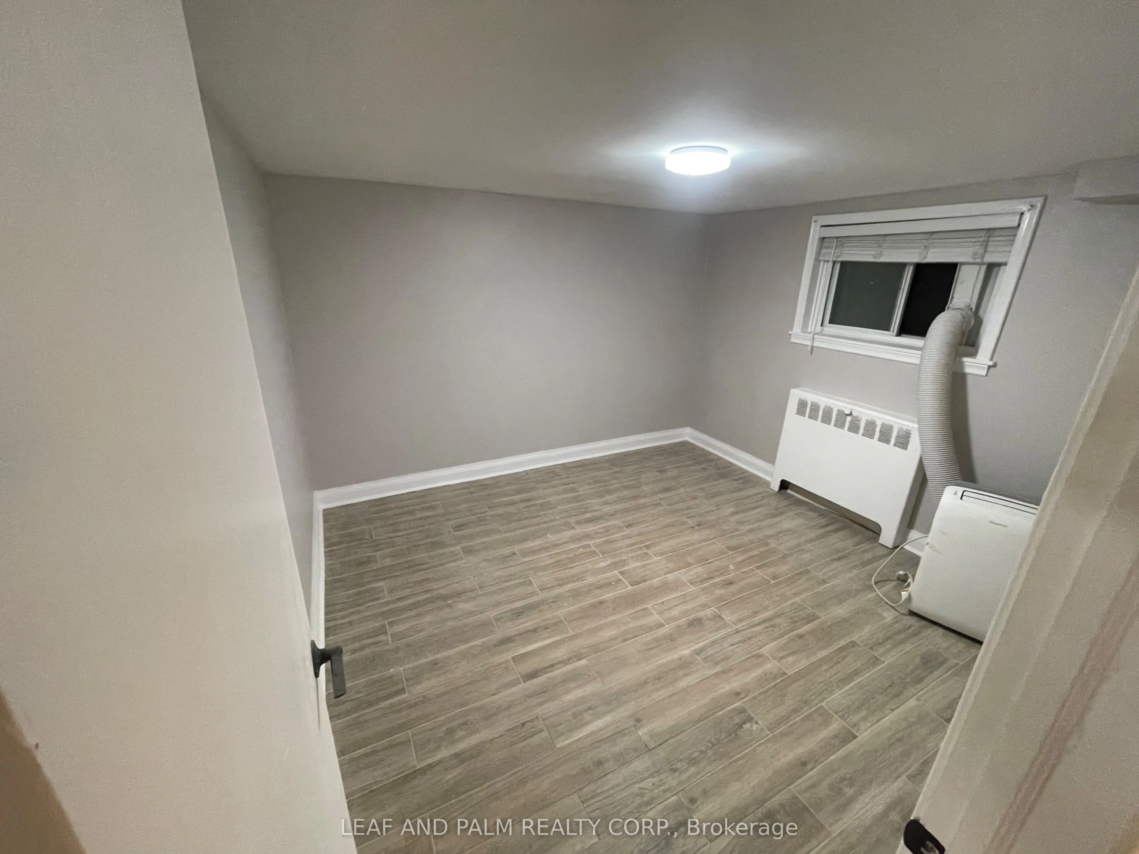 5567 Ontario Avenue #7